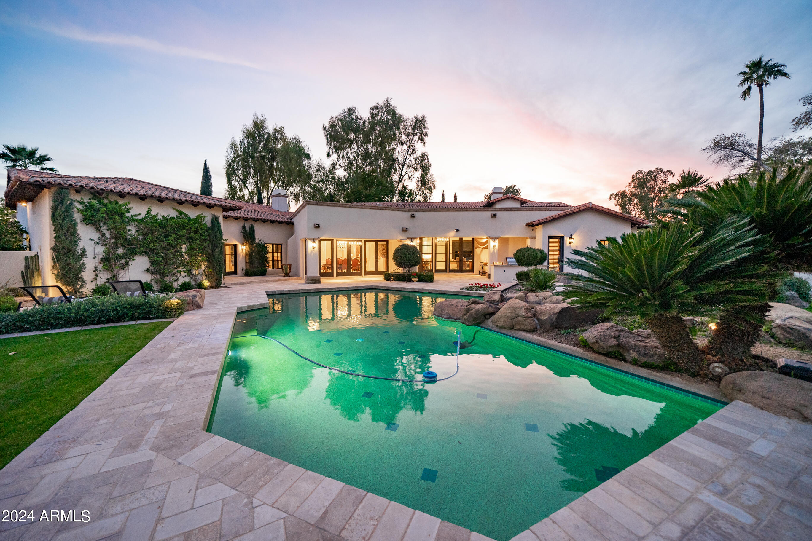 6800 E Caballo Drive