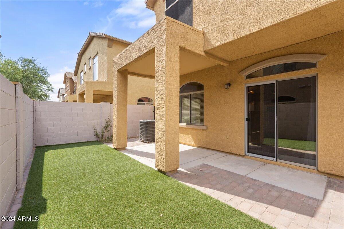 2250 E Deer Valley Rd #77