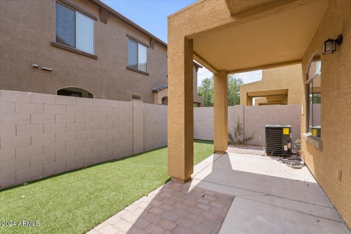 2250 E Deer Valley Rd #77