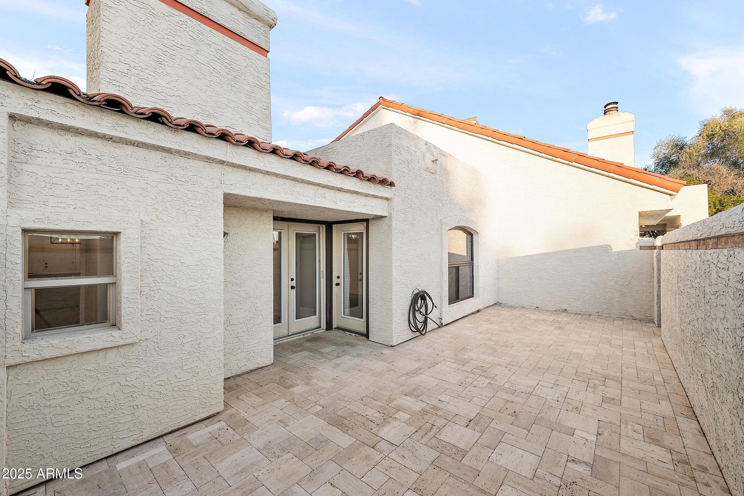 5711 N 24TH Place