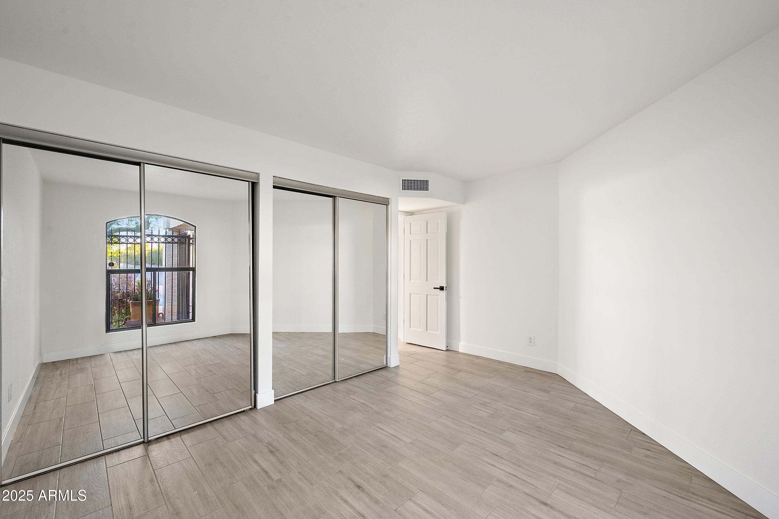 5711 N 24TH Place