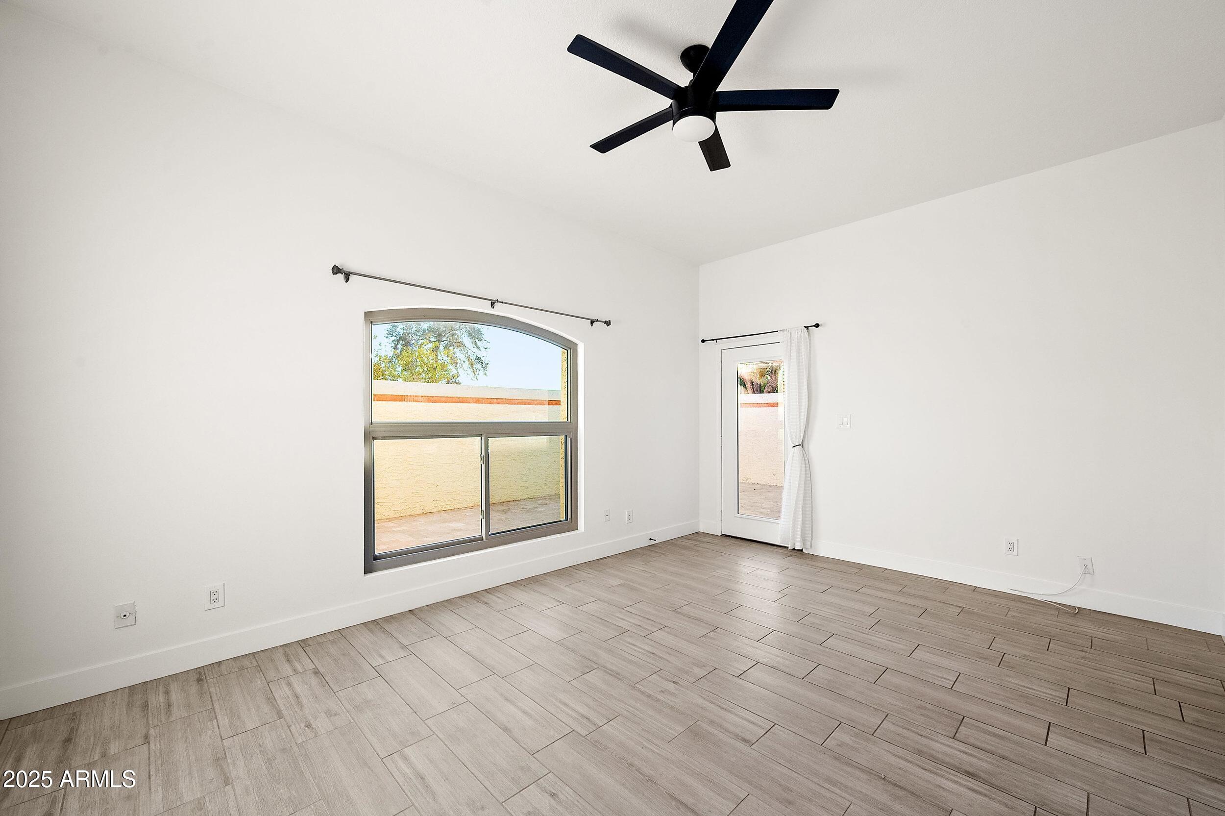 5711 N 24TH Place