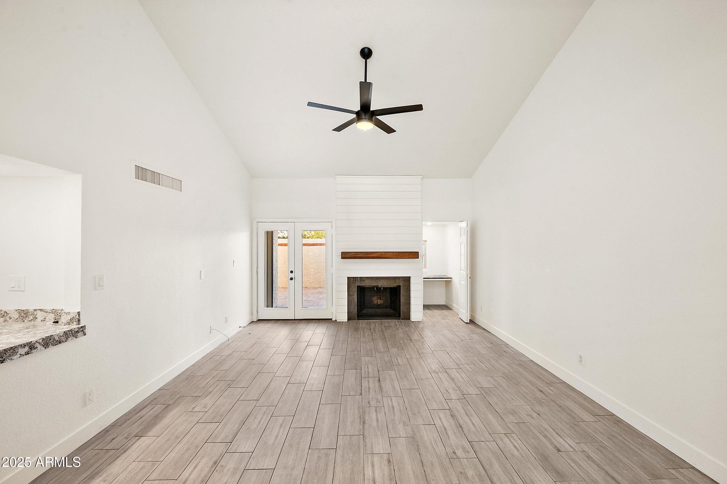 5711 N 24TH Place
