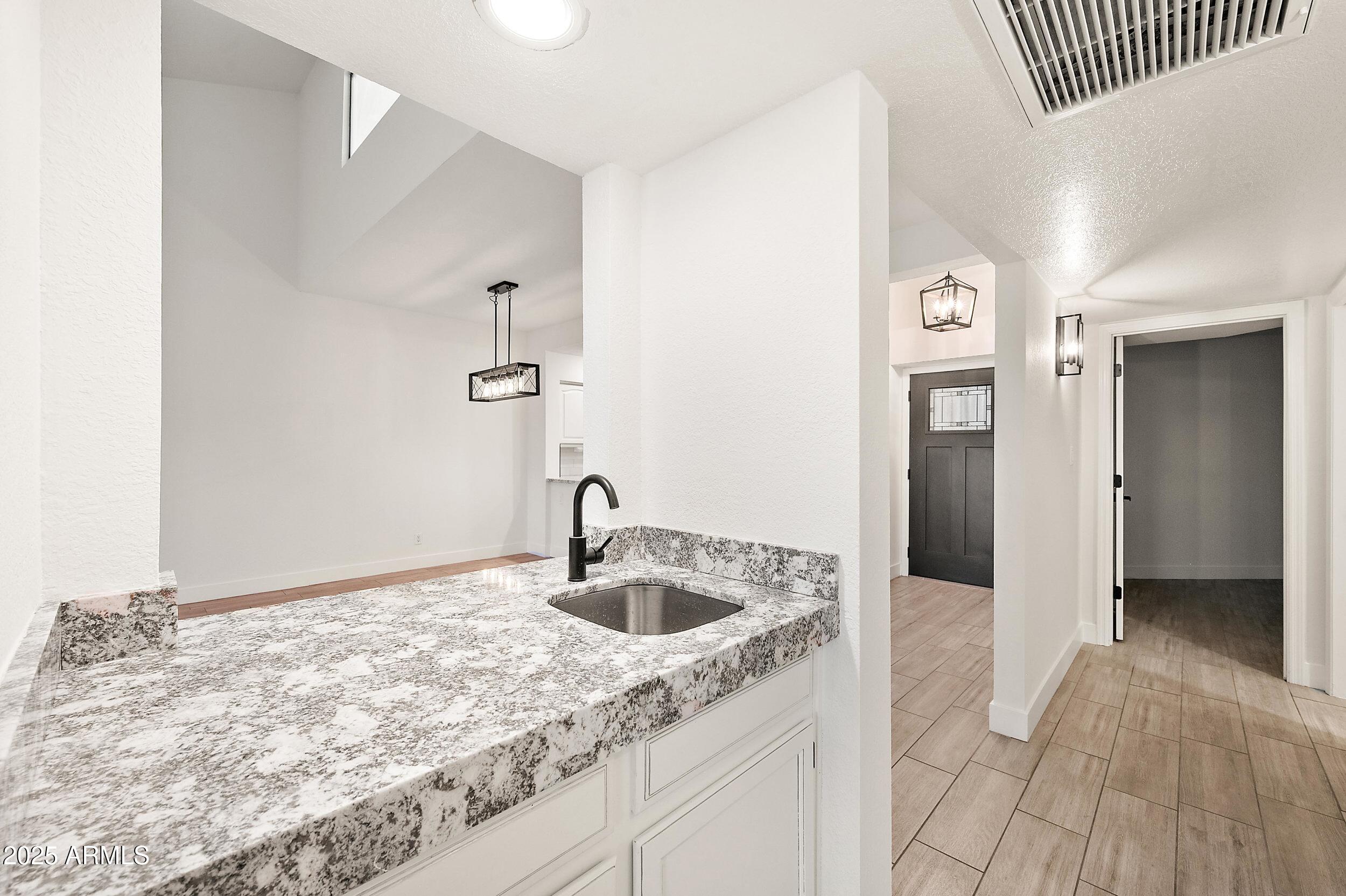 5711 N 24TH Place