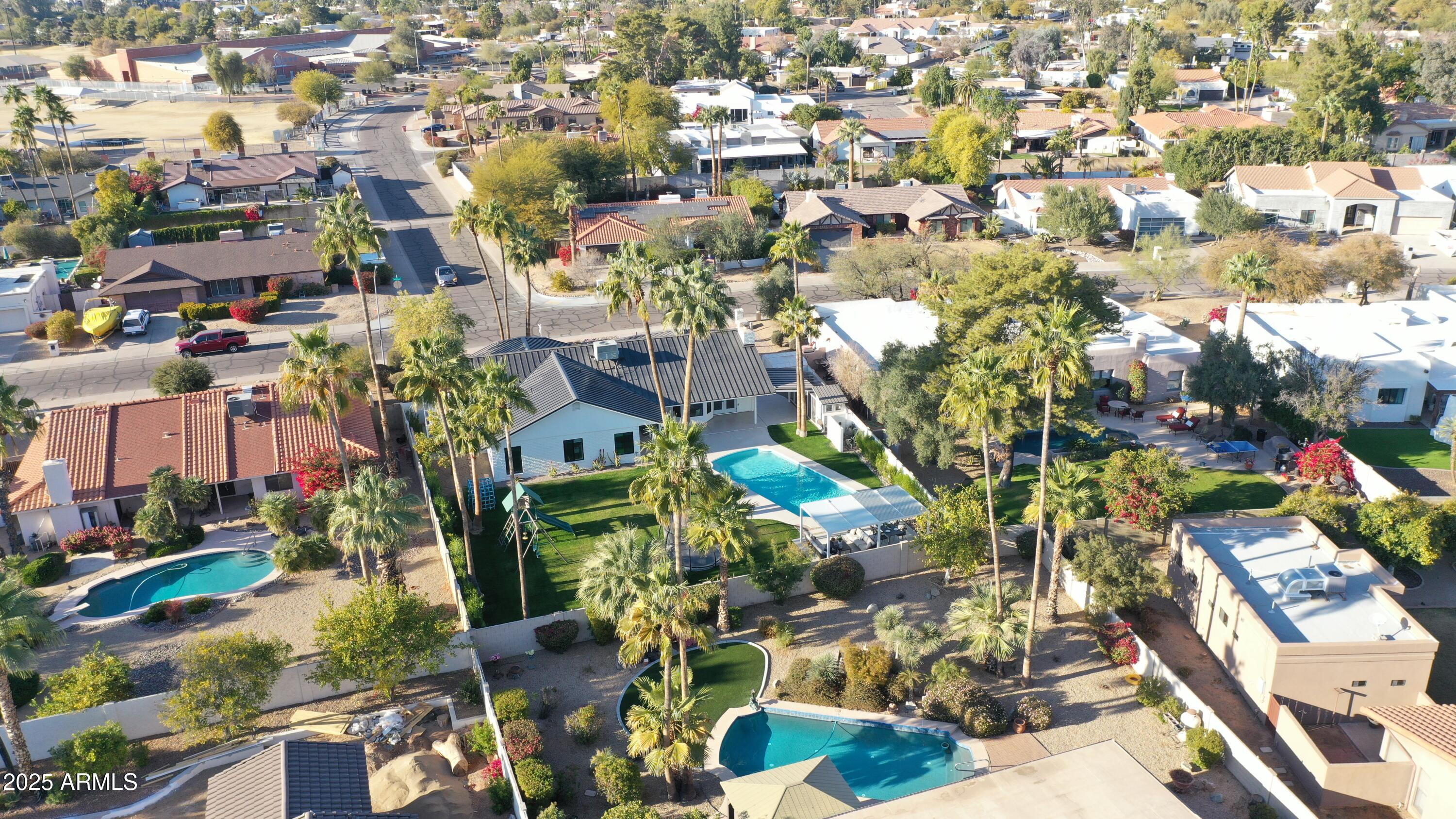 7489 E WINDROSE Drive