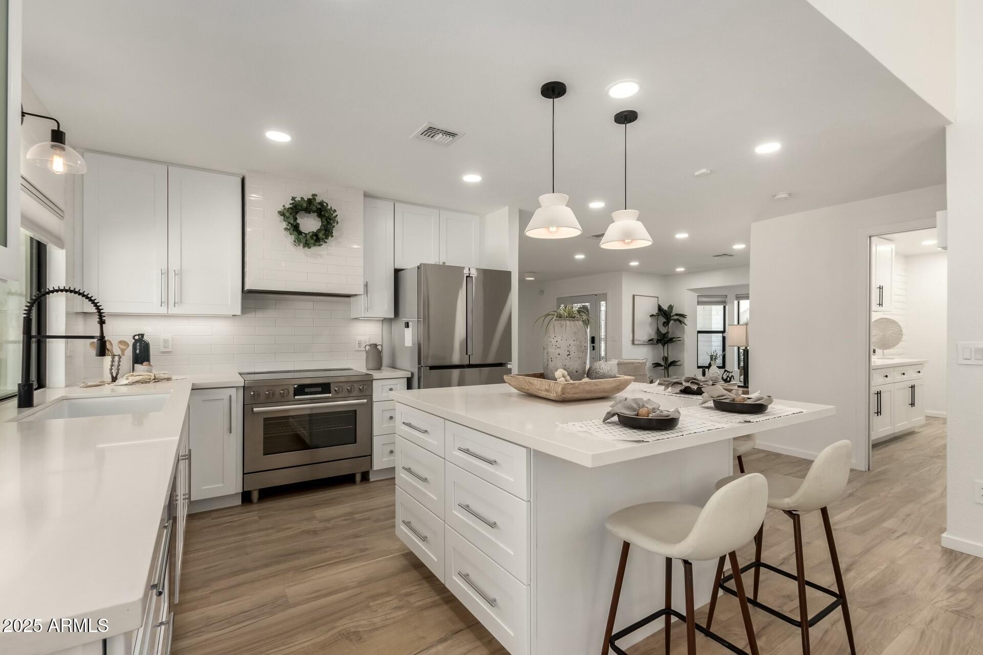 7489 E WINDROSE Drive