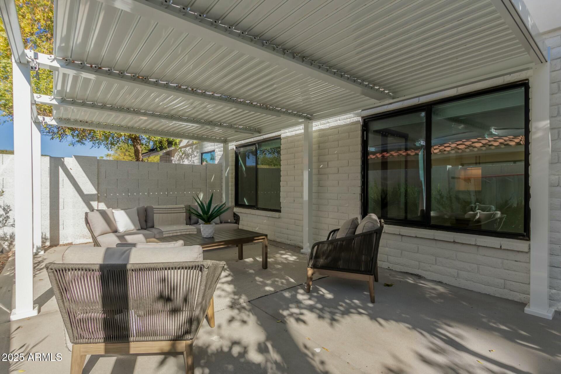 7489 E WINDROSE Drive