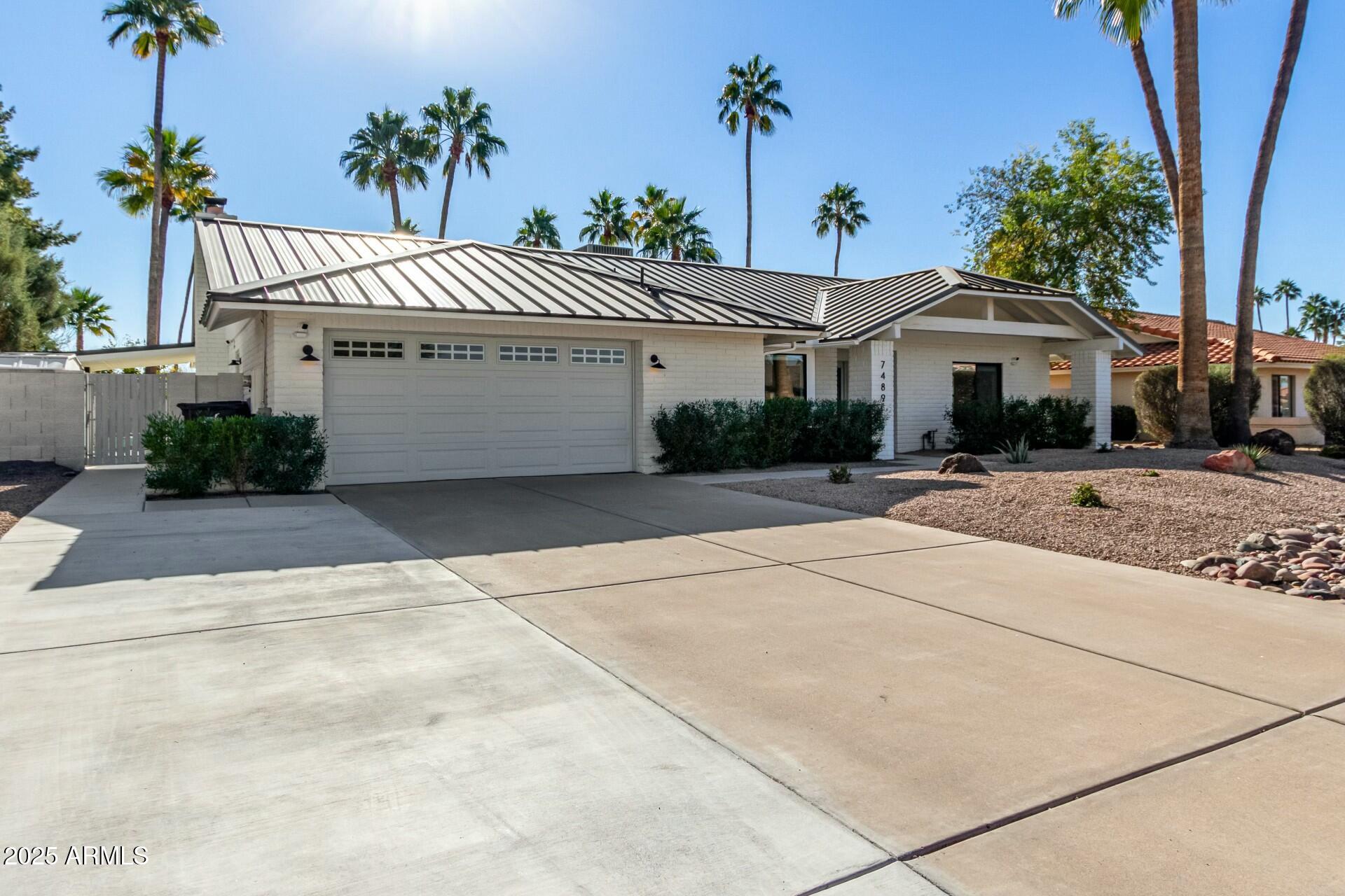 7489 E WINDROSE Drive