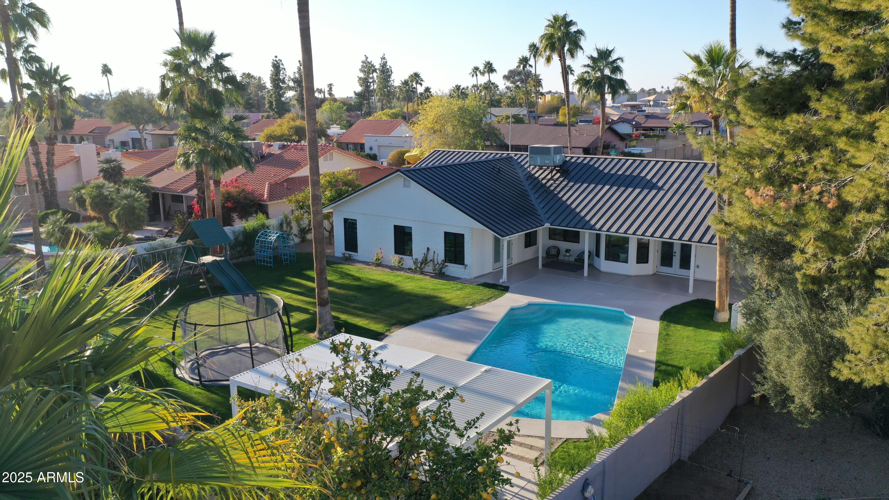 7489 E WINDROSE Drive