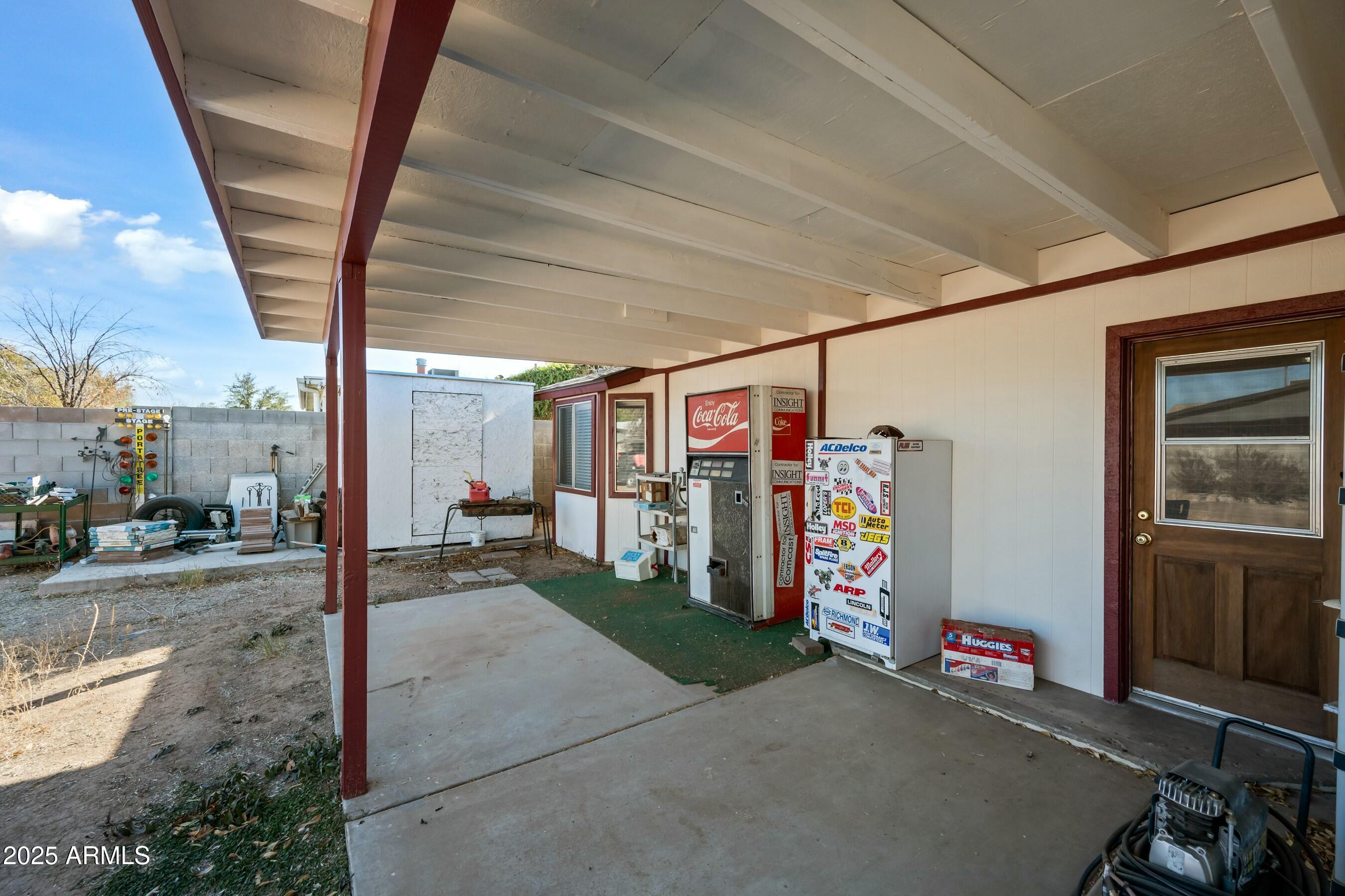 3816 E GROVE Avenue
