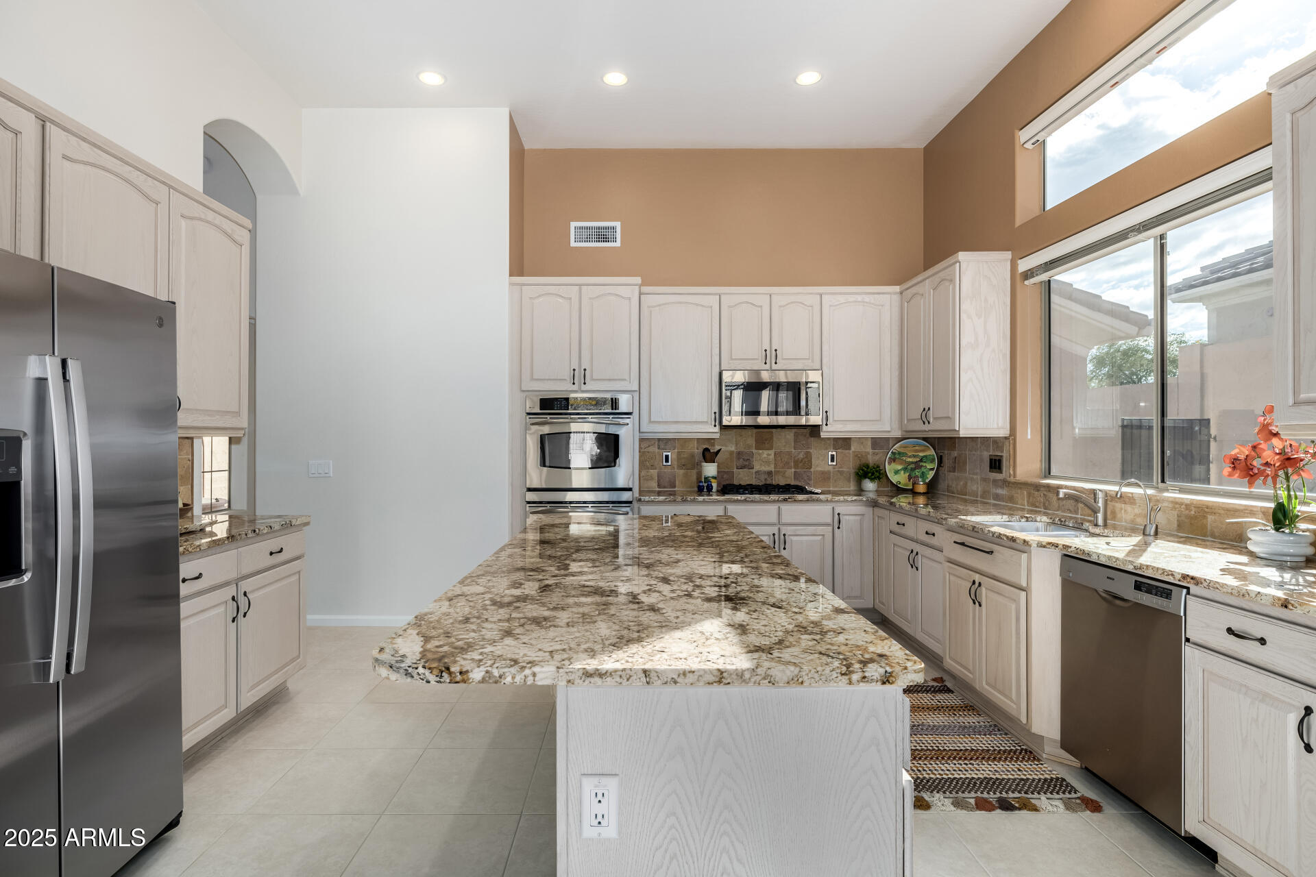 11516 E Buckskin Trail