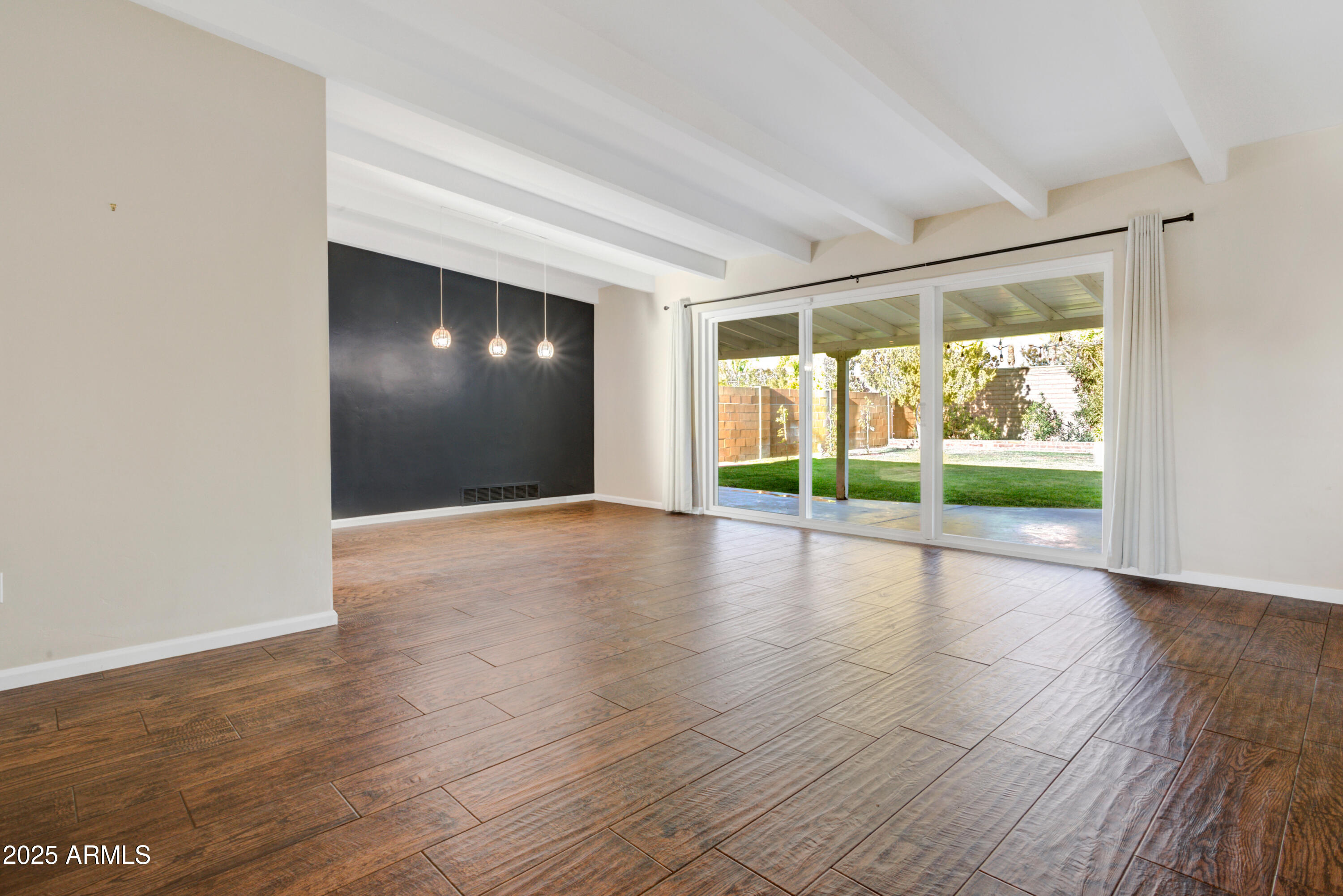 3009 N VALENCIA Lane