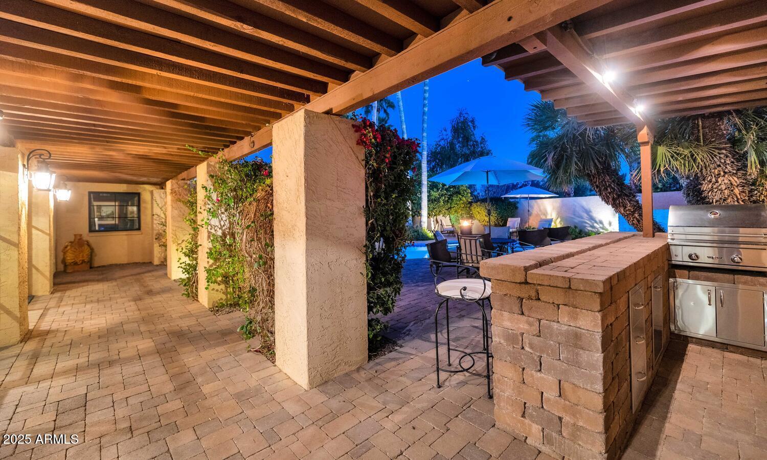 7258 E MANZANITA Drive