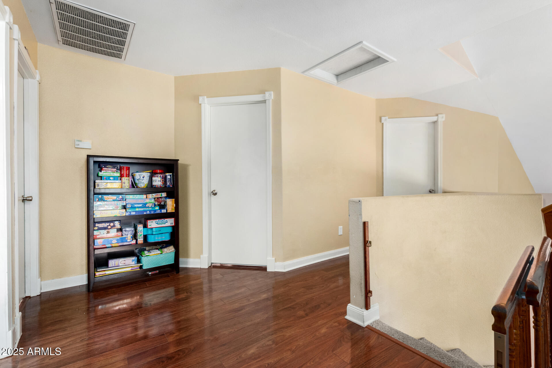 4338 E WOODRIDGE Drive