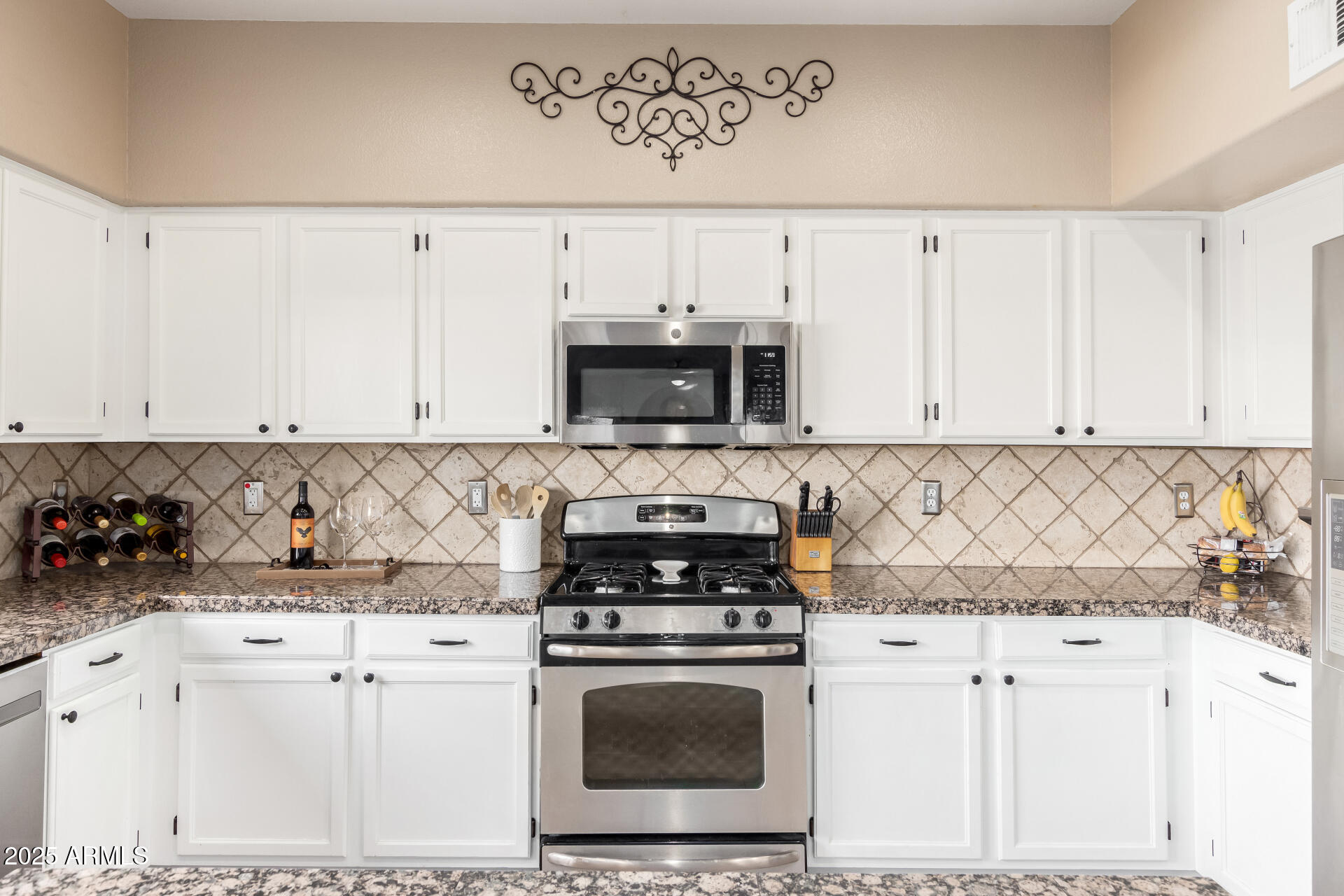 4338 E WOODRIDGE Drive