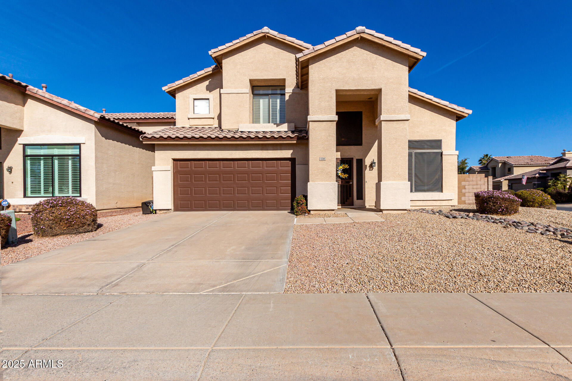 4338 E WOODRIDGE Drive