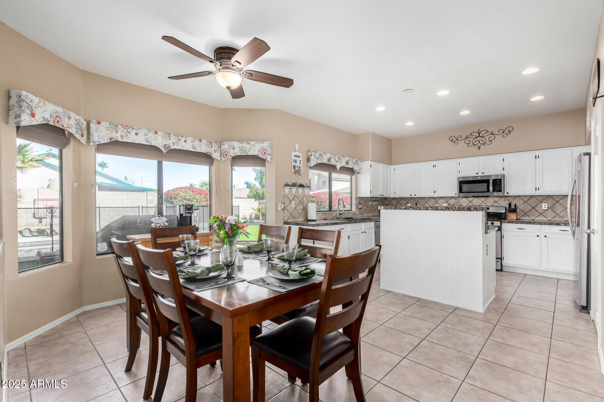 4338 E WOODRIDGE Drive