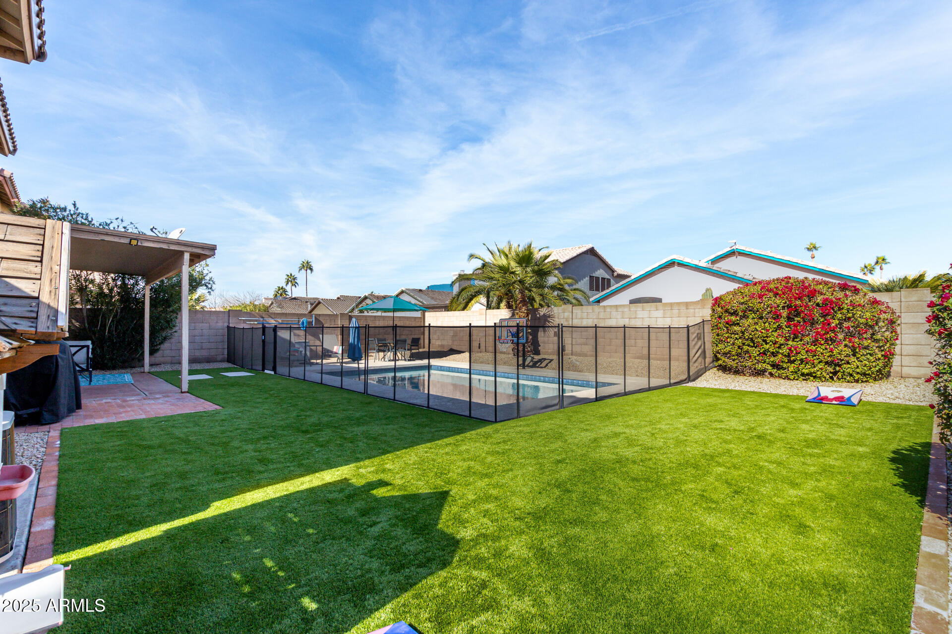 4338 E WOODRIDGE Drive