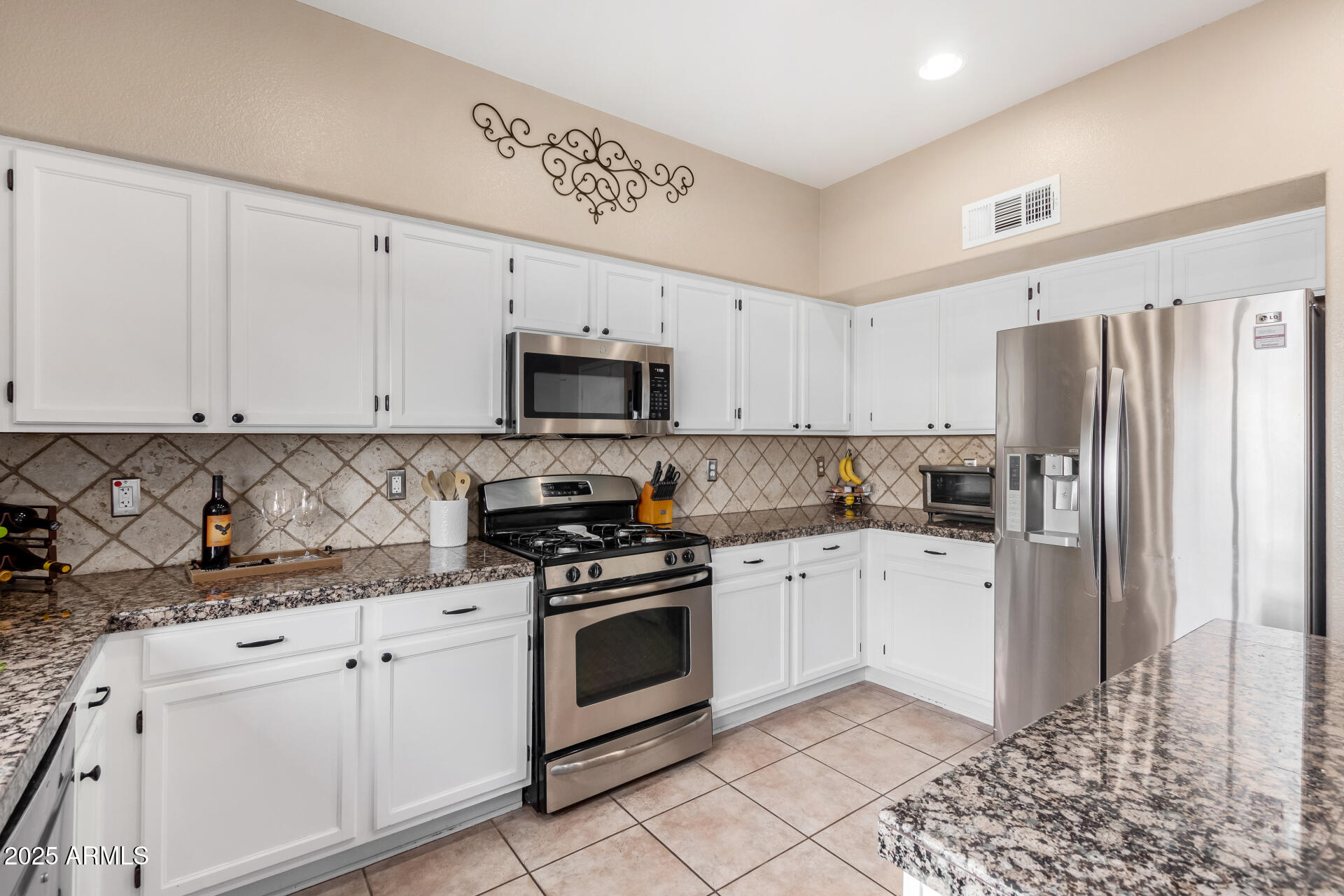 4338 E WOODRIDGE Drive