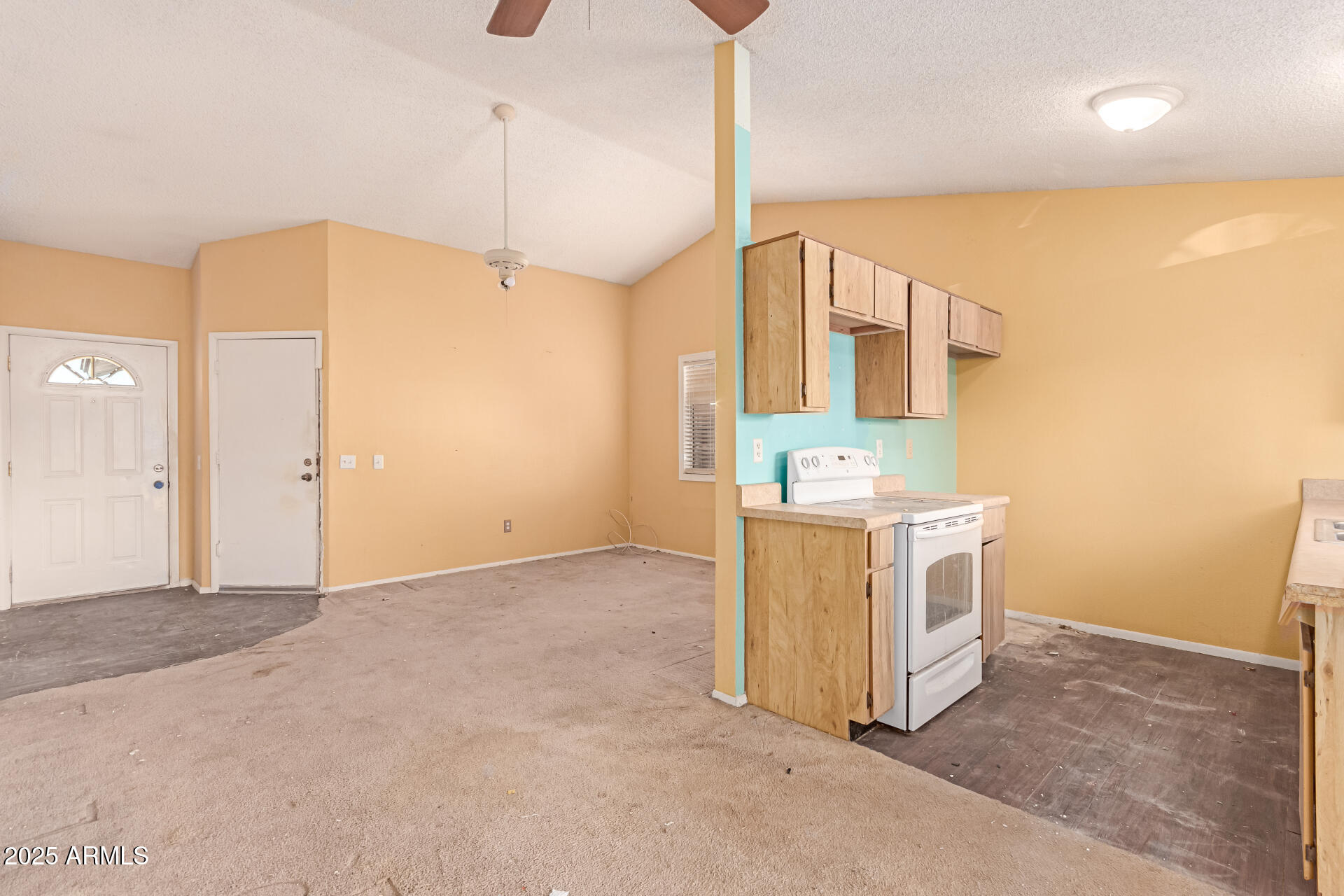 3009 W POTTER Drive