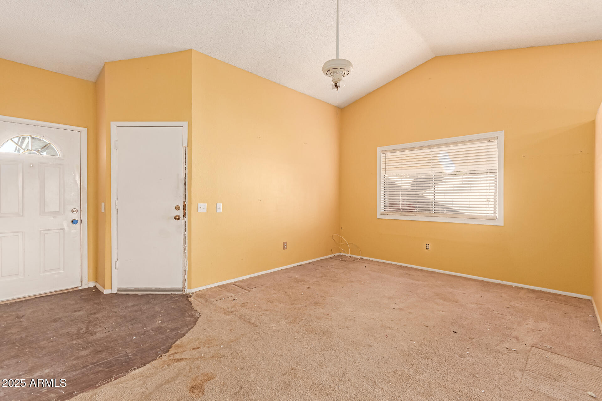 3009 W POTTER Drive