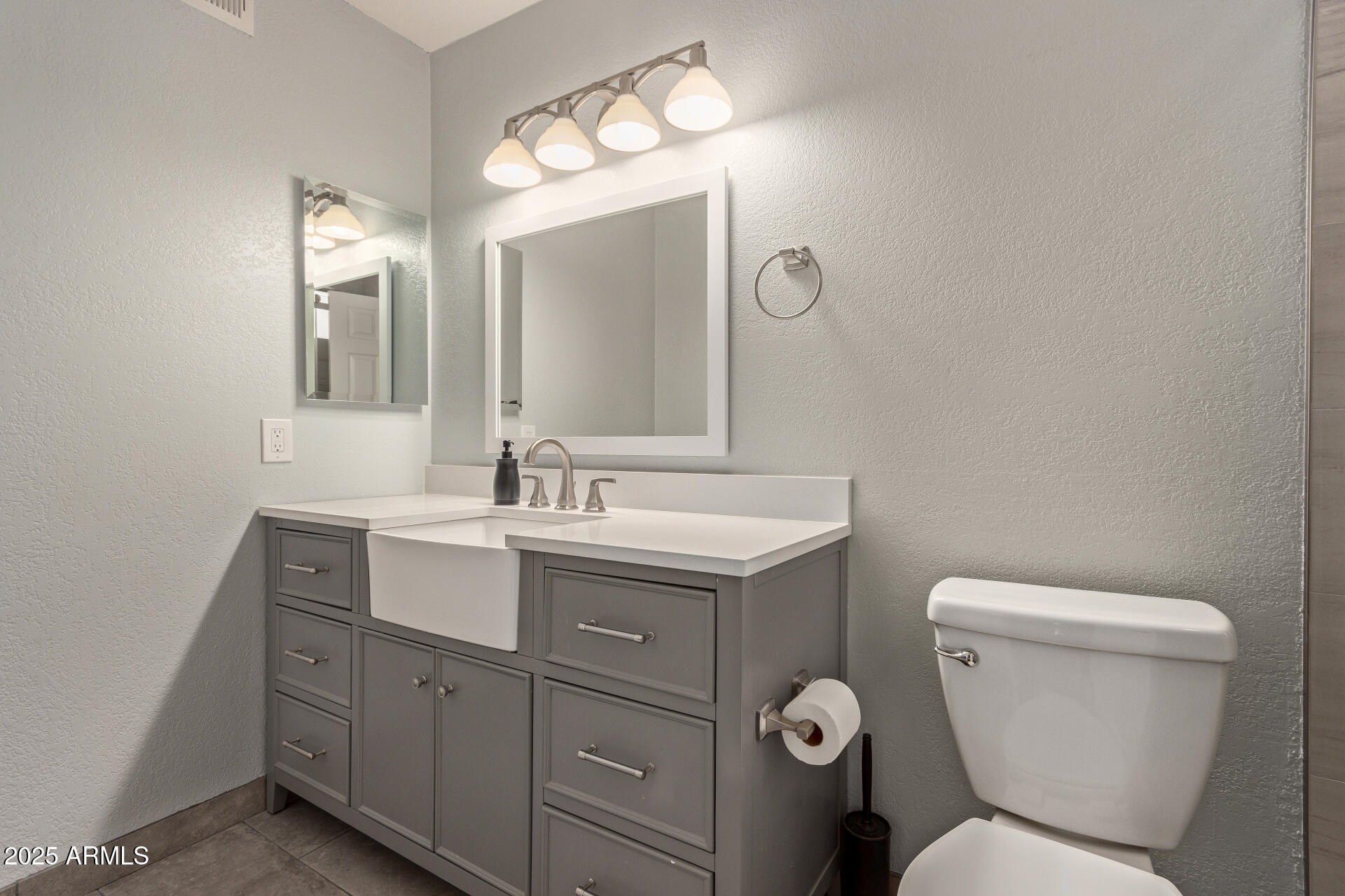 5448 W SHAW BUTTE Drive