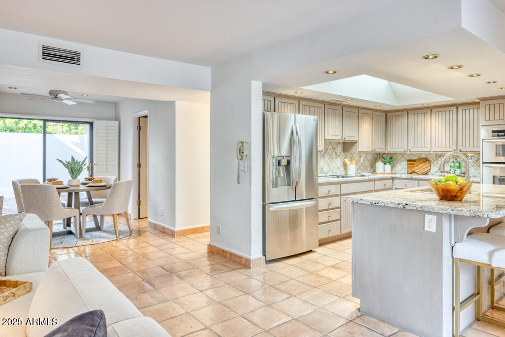 3117 E SIERRA MADRE Way
