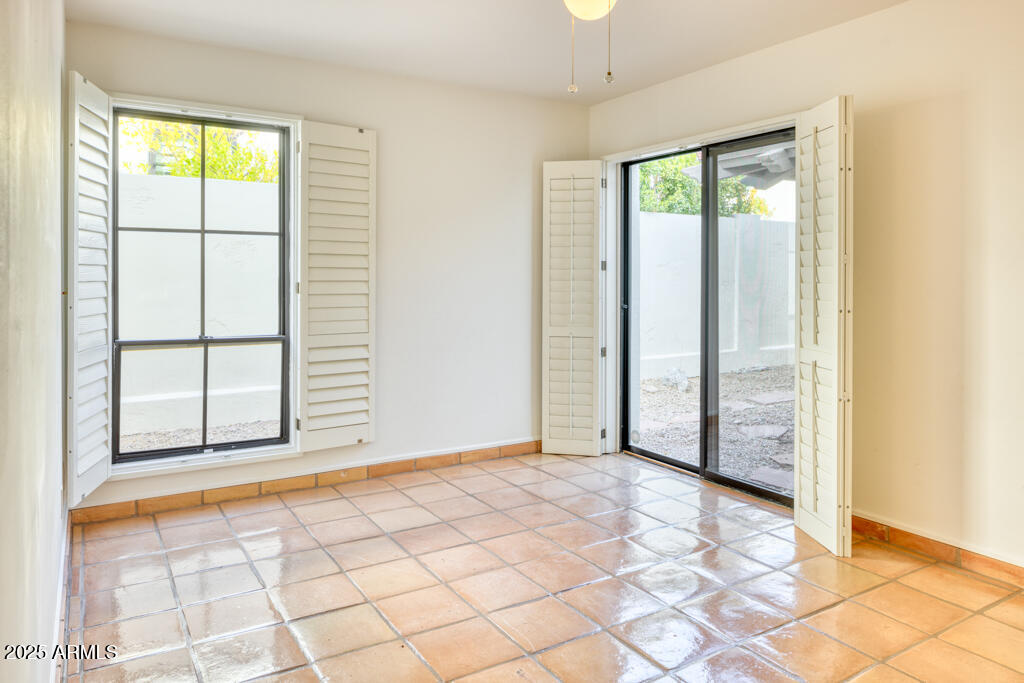 3117 E SIERRA MADRE Way