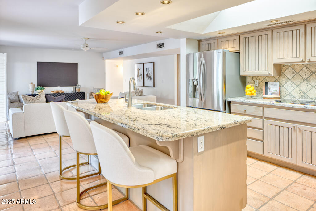 3117 E SIERRA MADRE Way