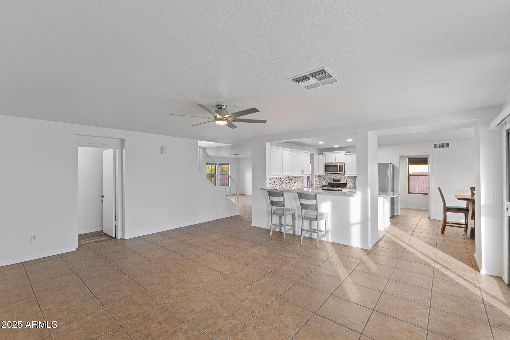 9405 W COOLIDGE Street