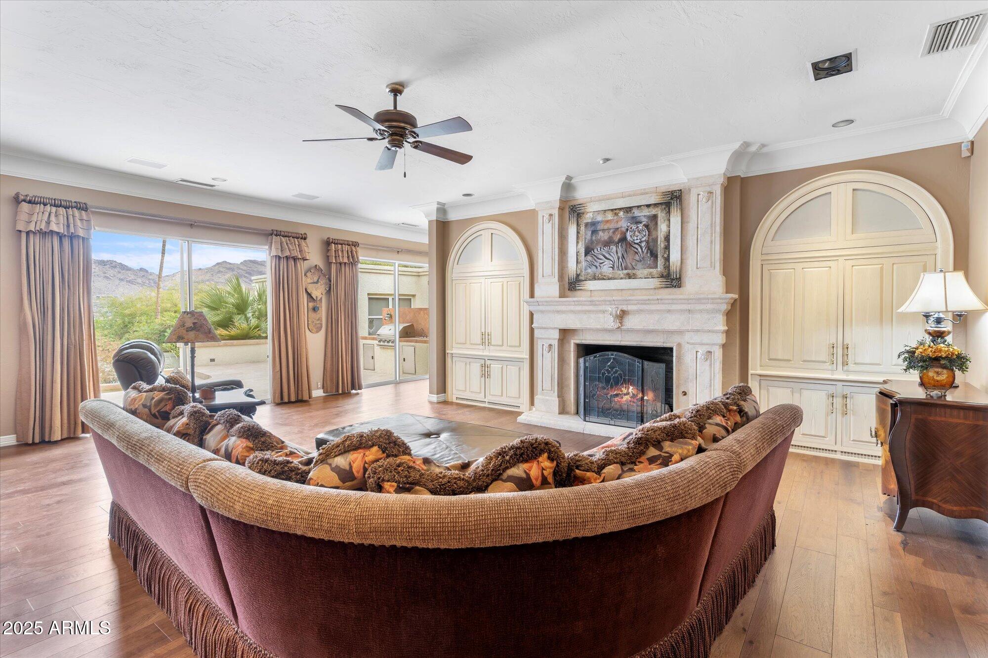 4541 E FOOTHILL Drive