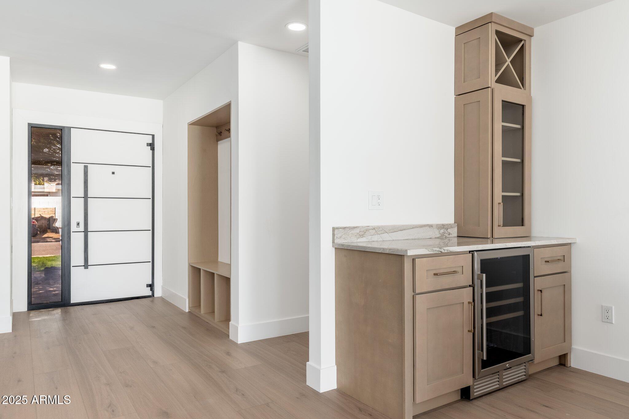 338 E ELM Street