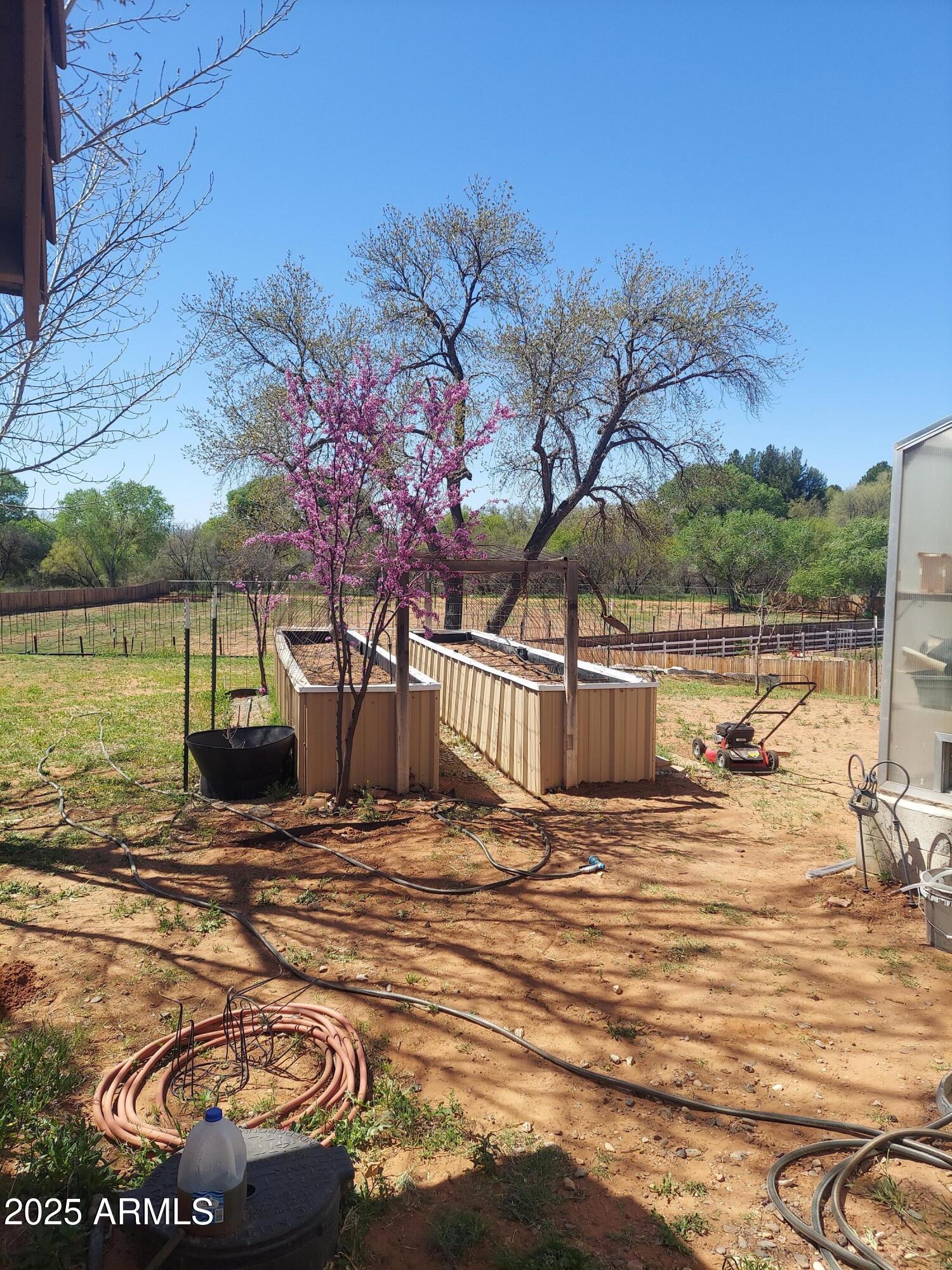 90 S COUNTRY VIEW Lane
