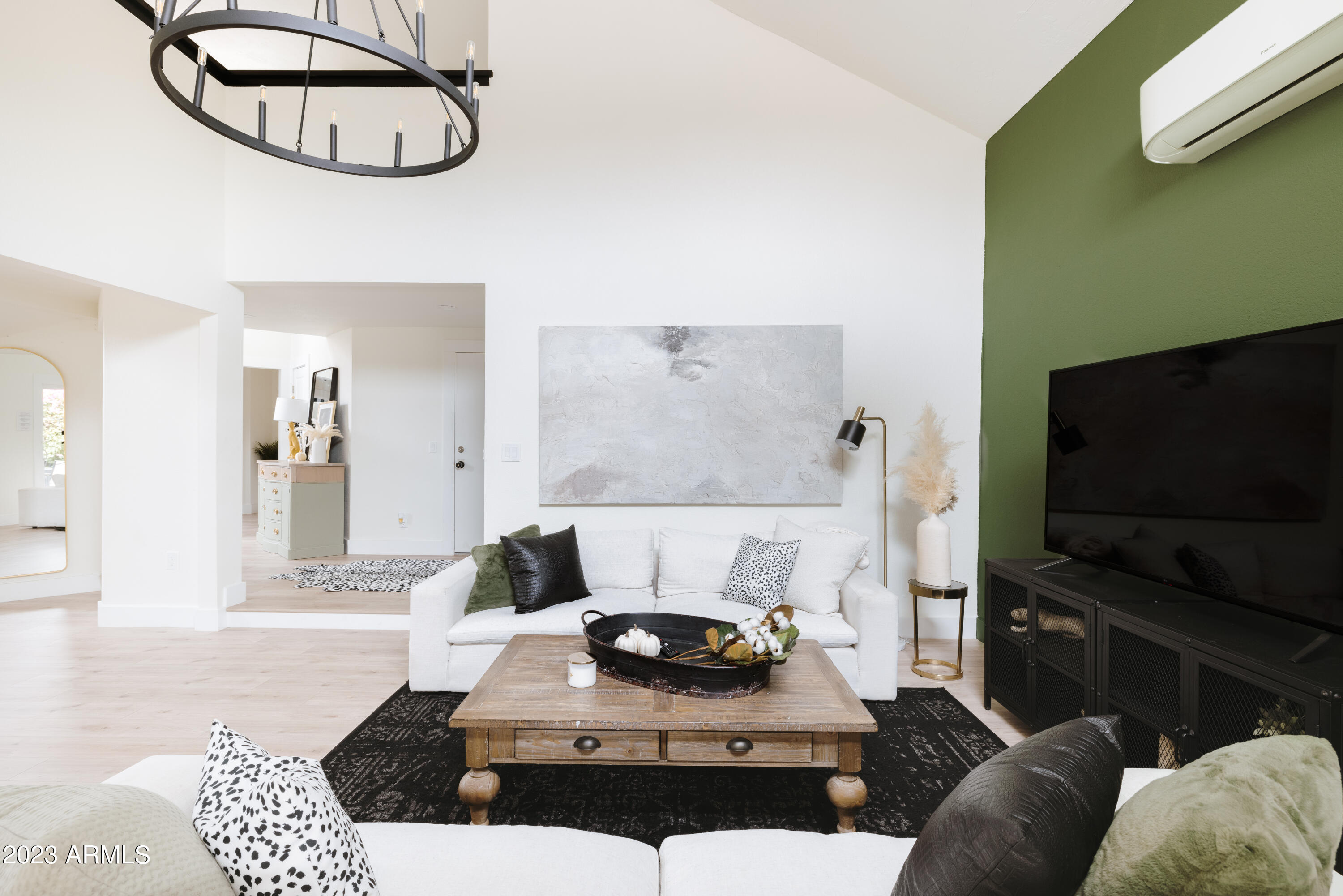 5366 E JUNIPER Avenue