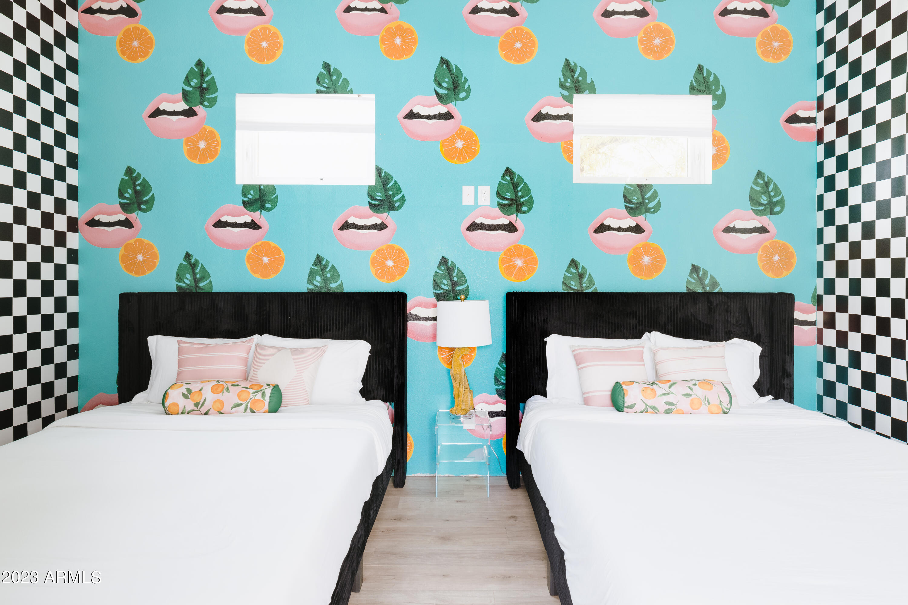 5366 E JUNIPER Avenue