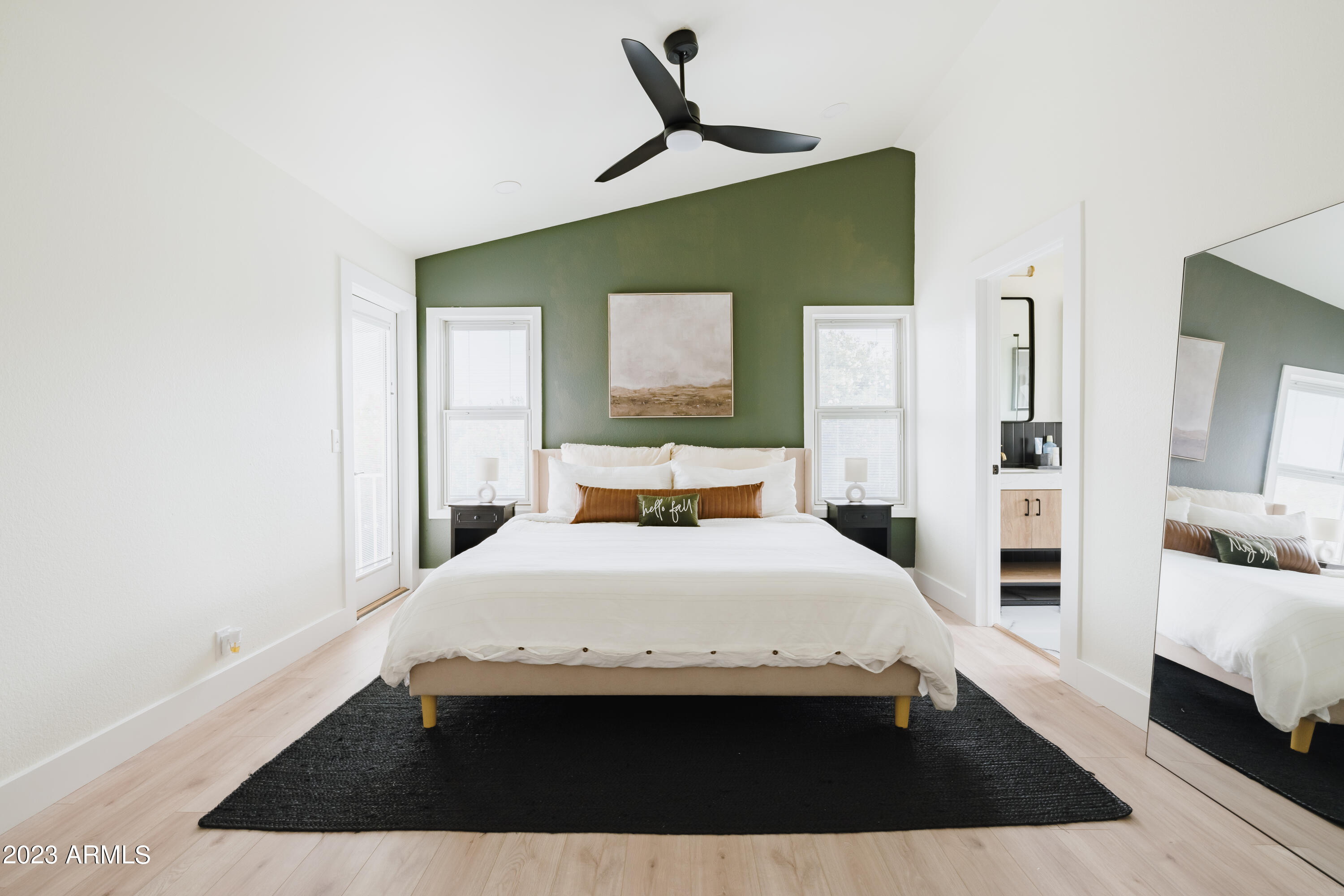 5366 E JUNIPER Avenue