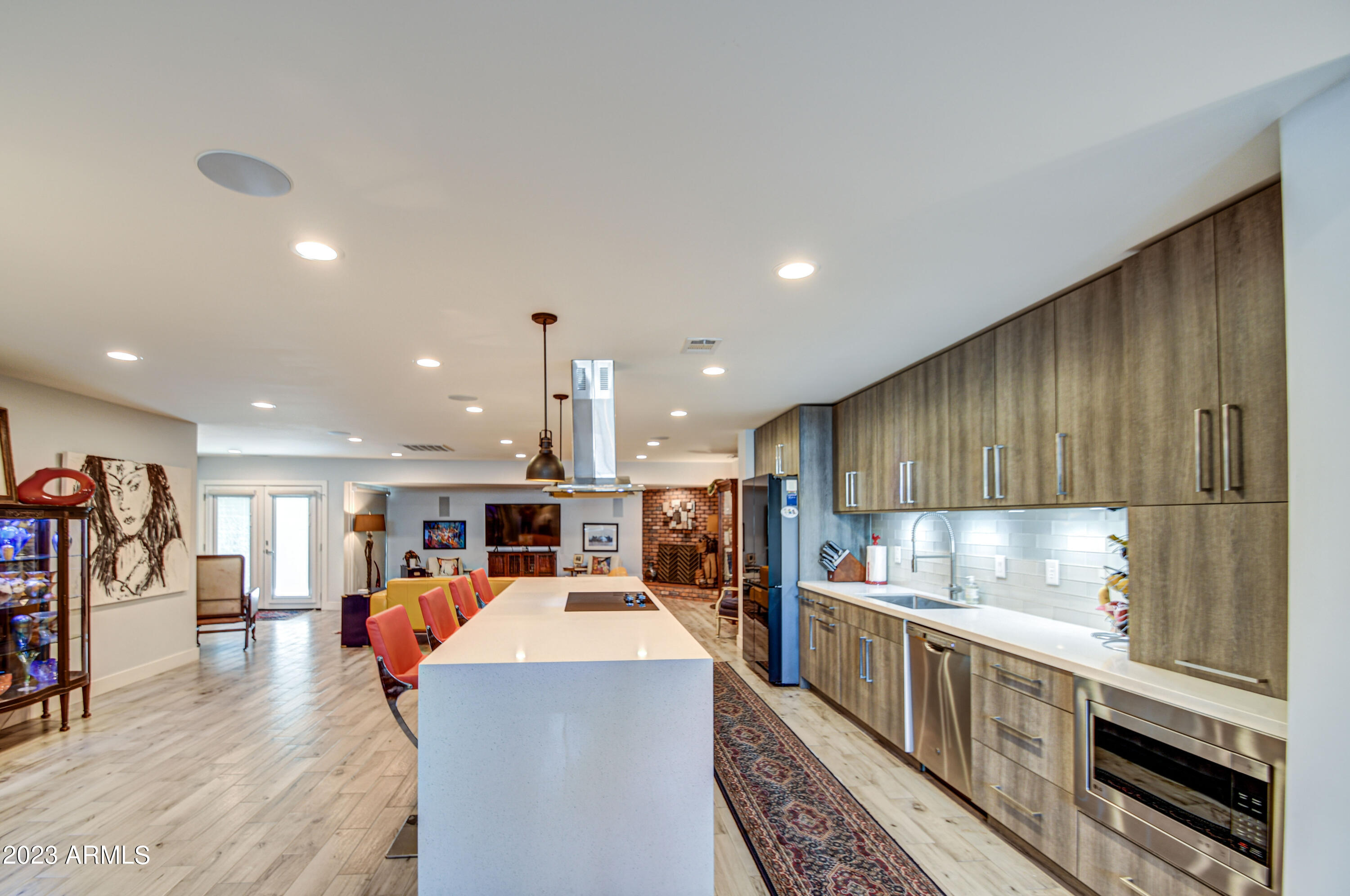 5674 N 12TH Street, Phoenix