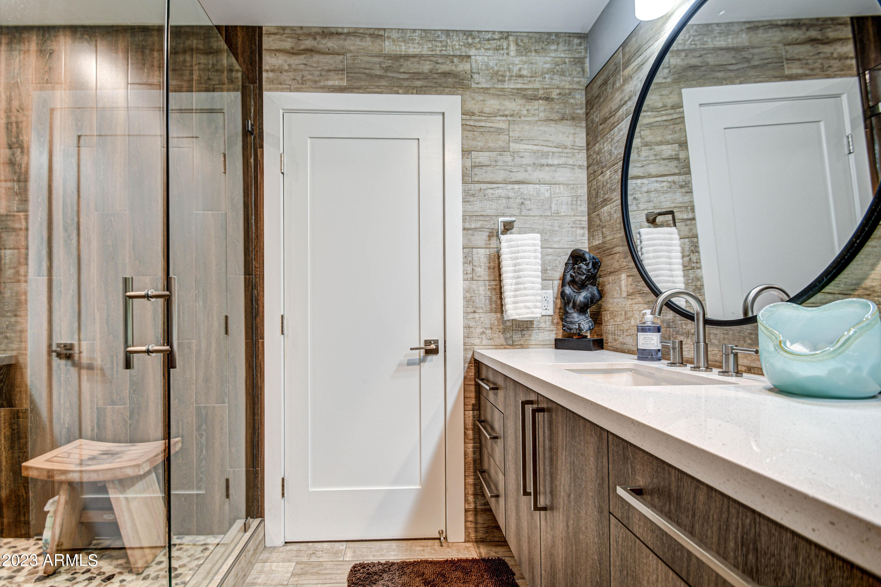 5674 N 12TH Street, Phoenix