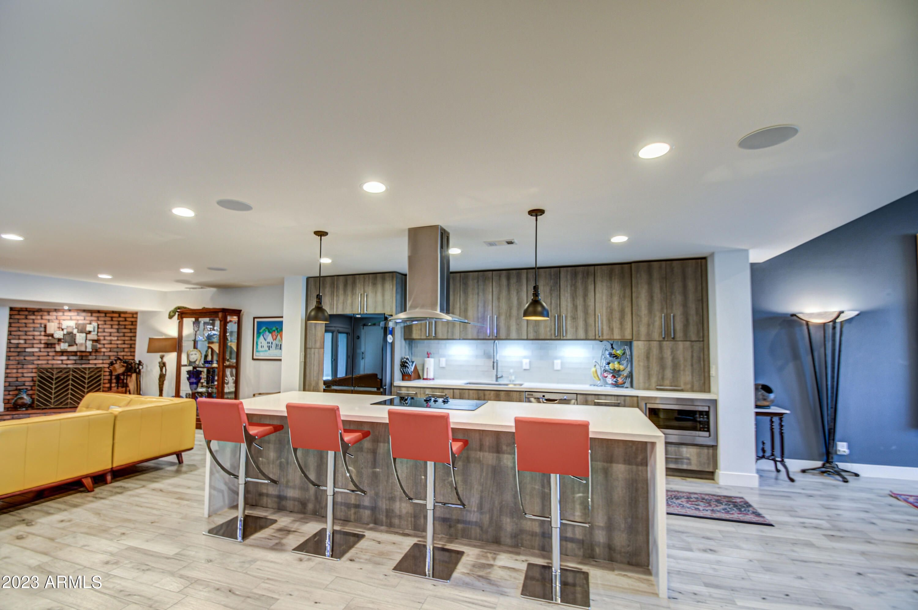 5674 N 12TH Street, Phoenix