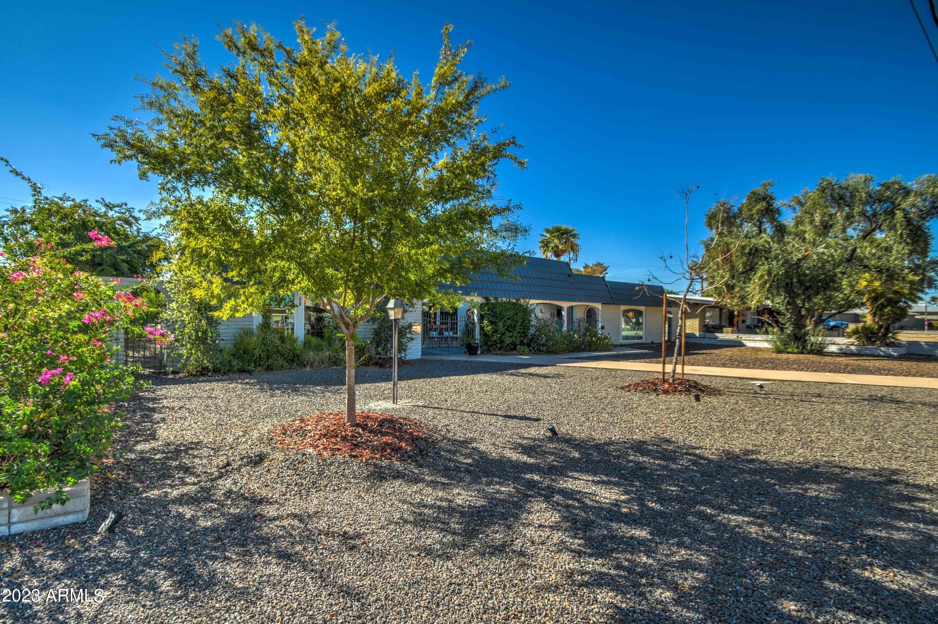 5674 N 12TH Street, Phoenix