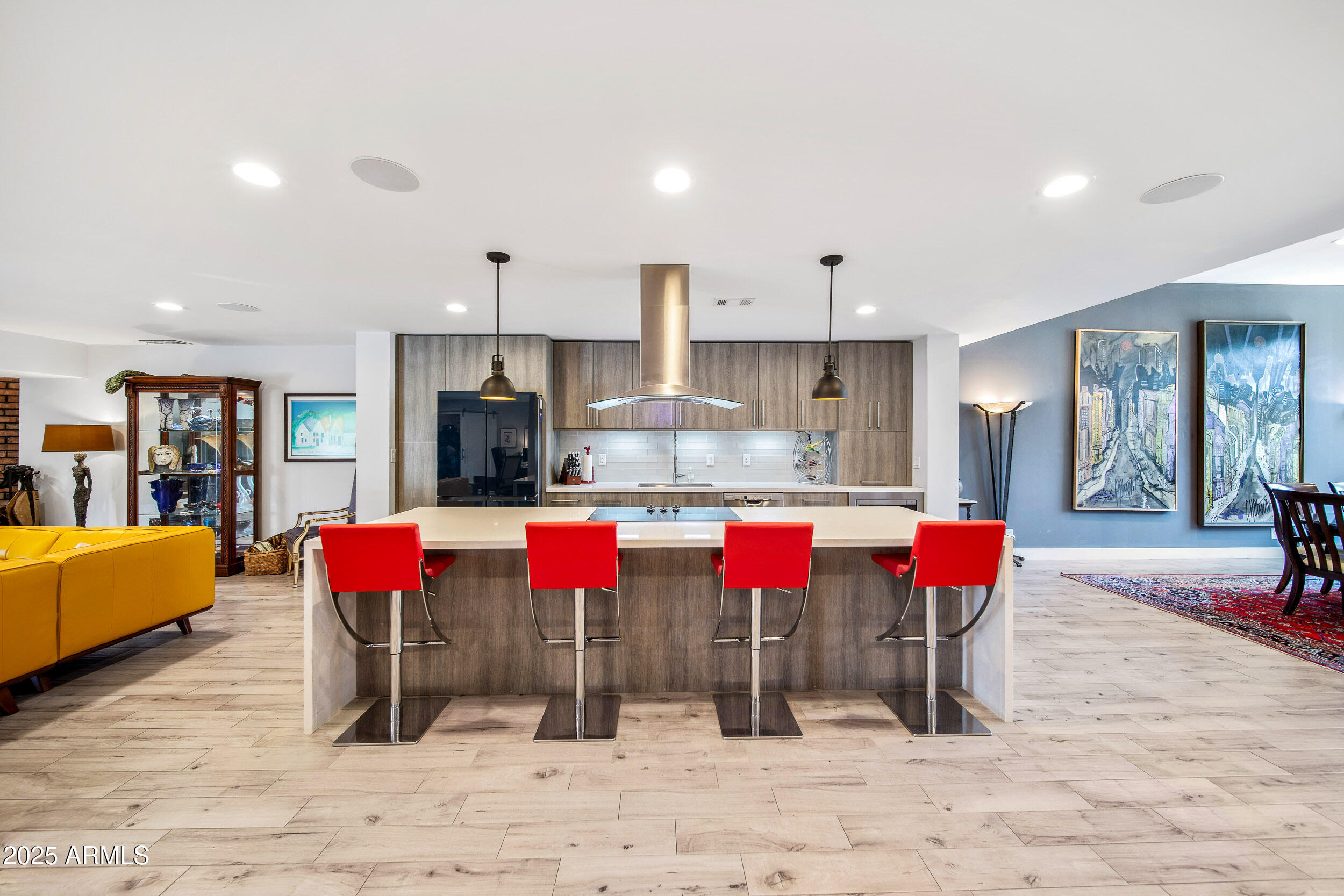 5674 N 12TH Street, Phoenix