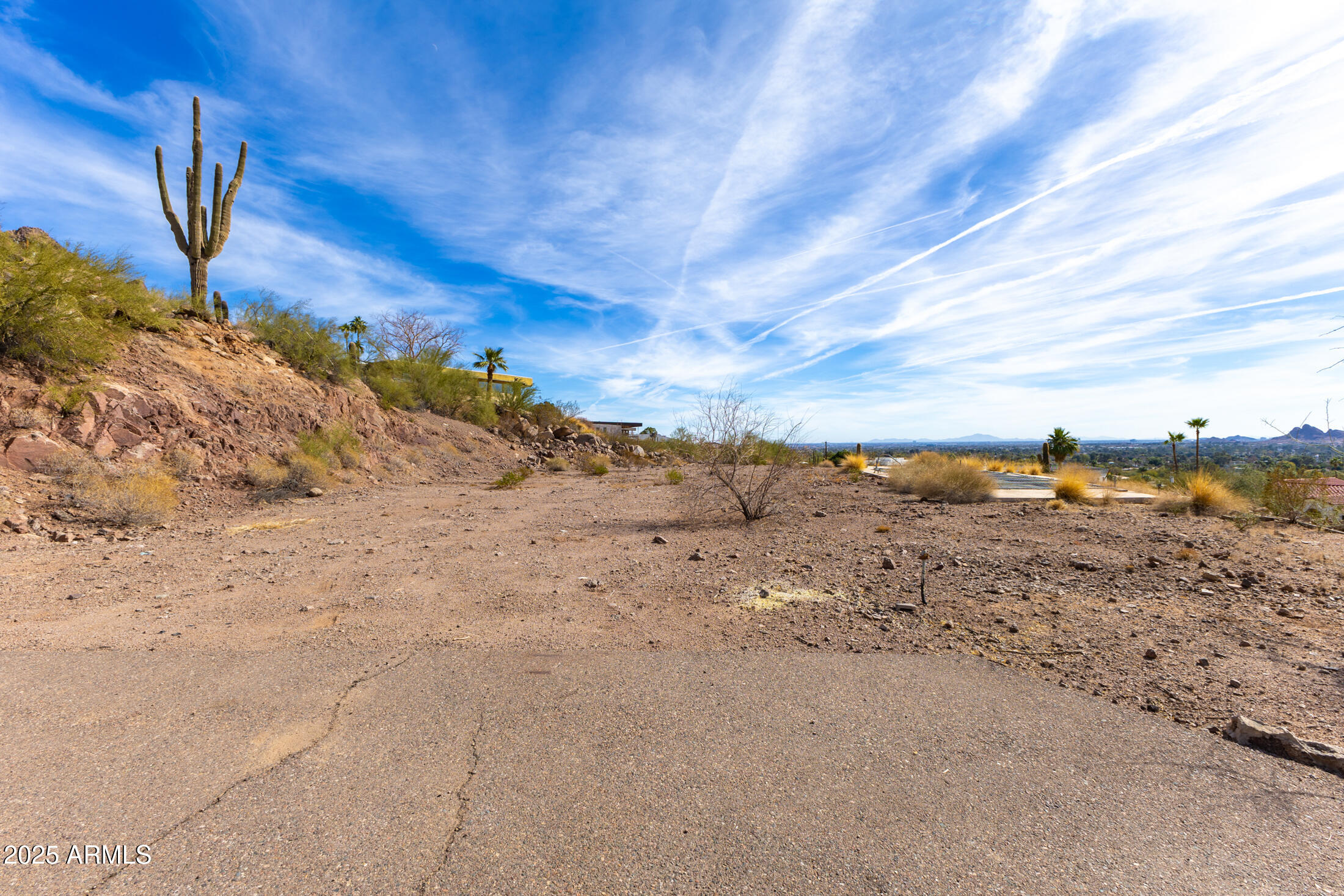 5418 E WONDERVIEW Road, 33