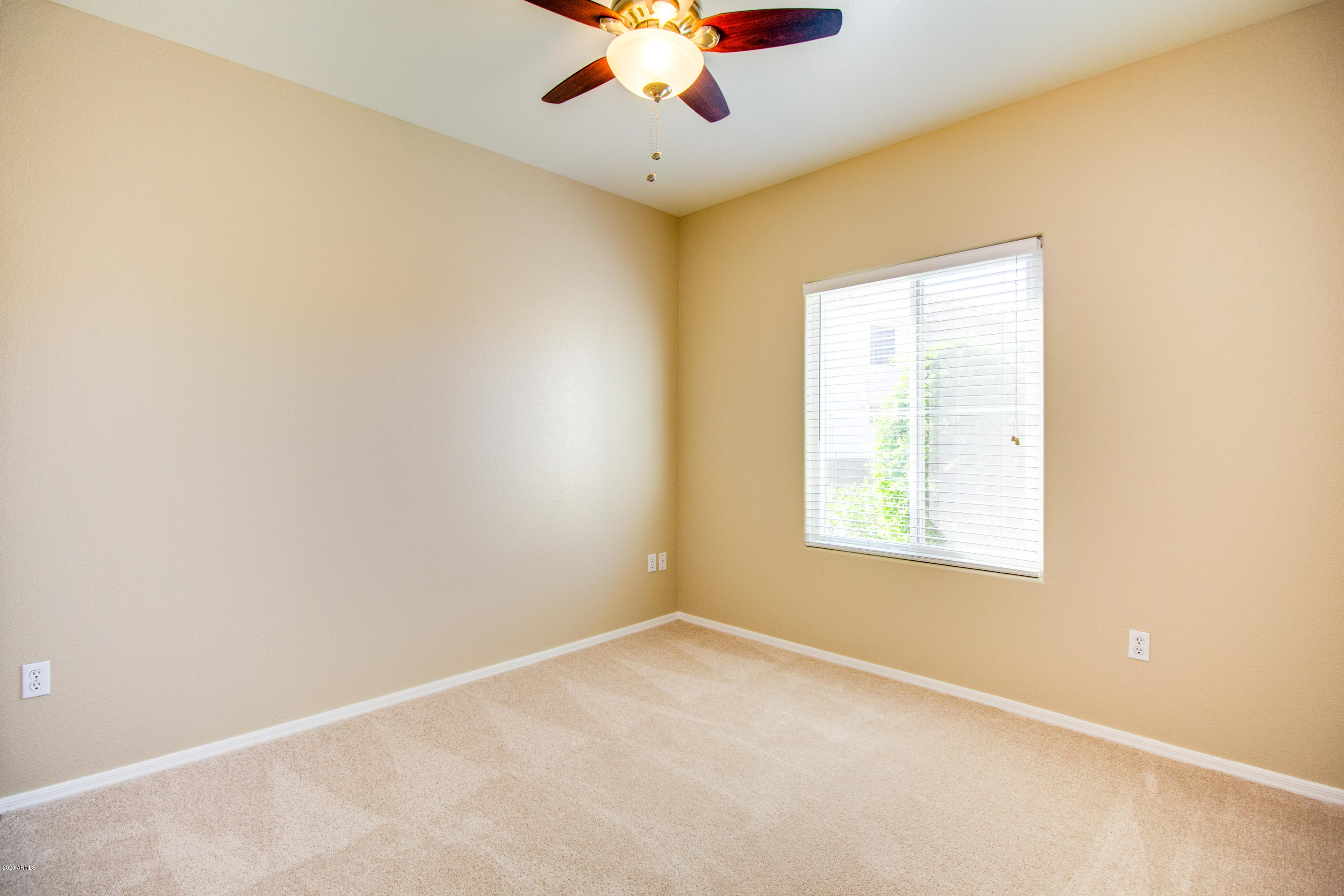 5335 E SHEA Boulevard 1051