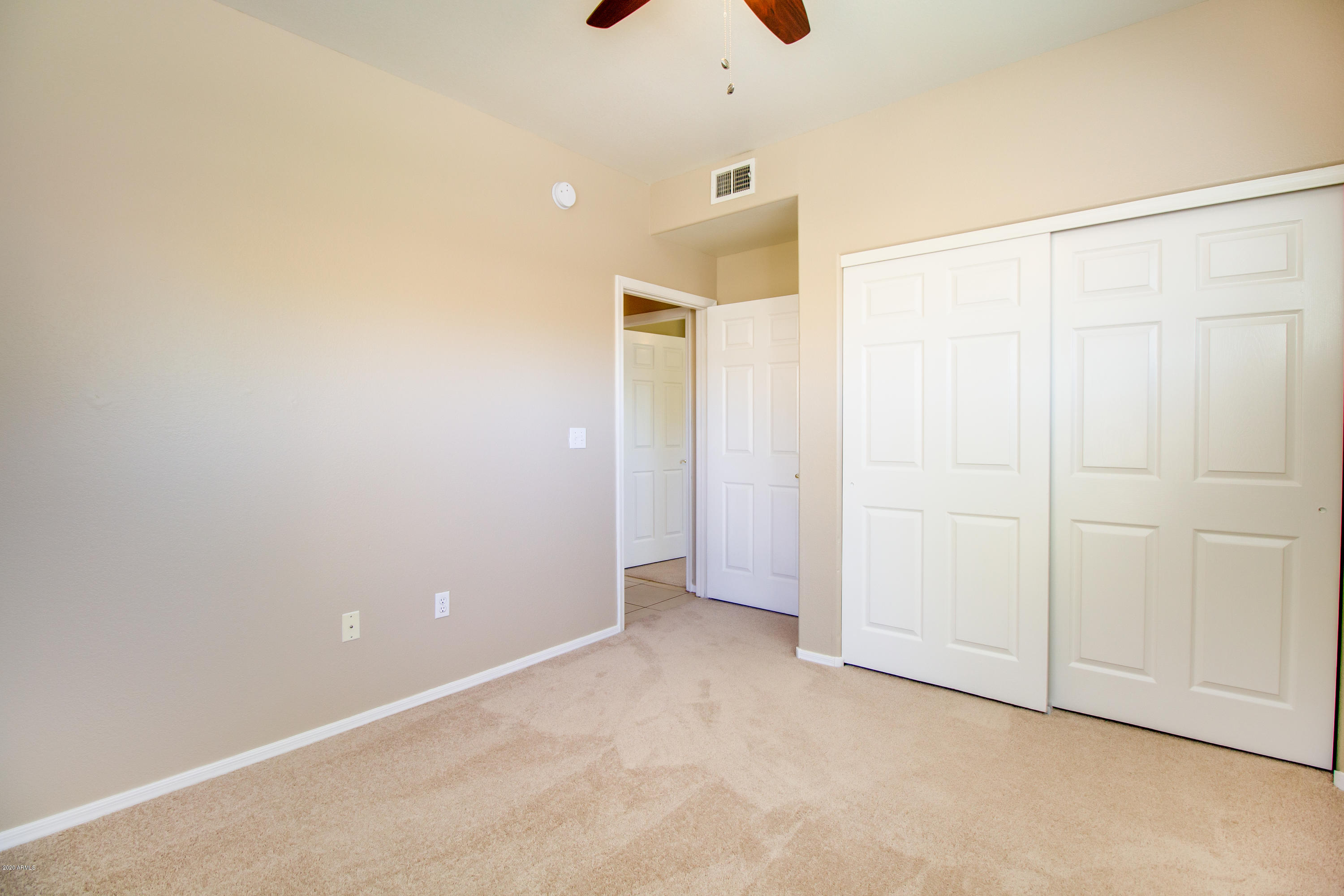 5335 E SHEA Boulevard 1051