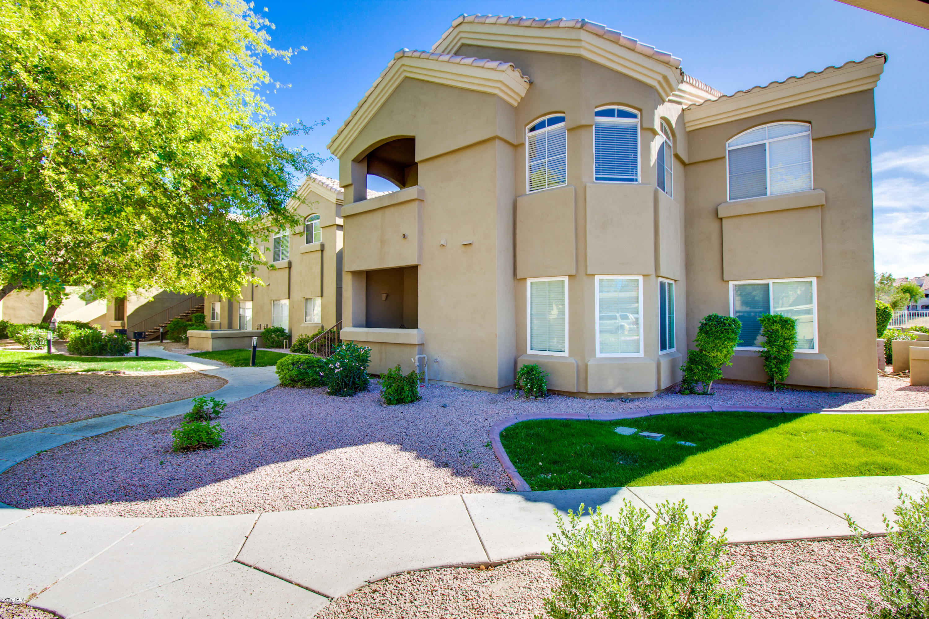 5335 E SHEA Boulevard 1051