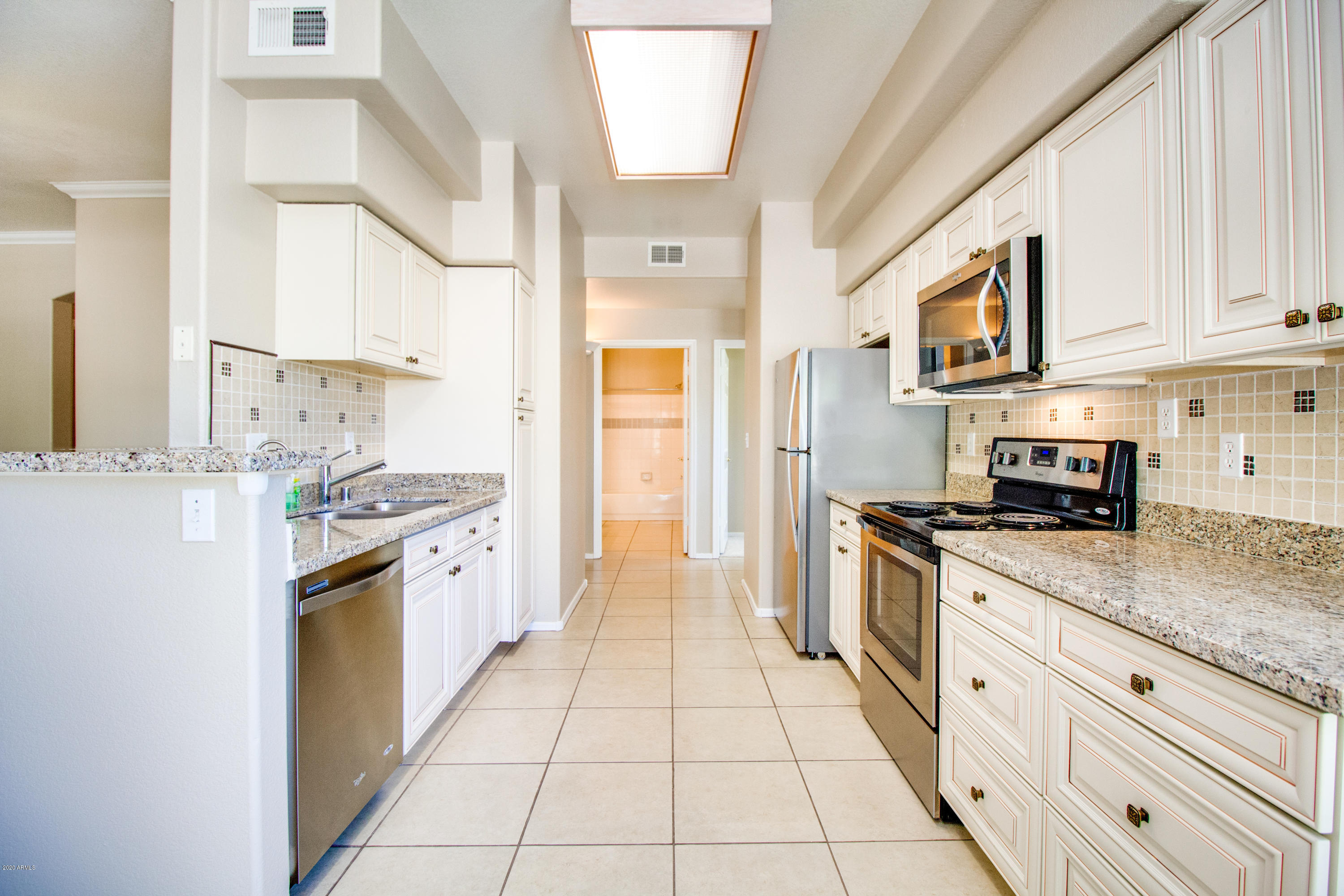 5335 E SHEA Boulevard 1051