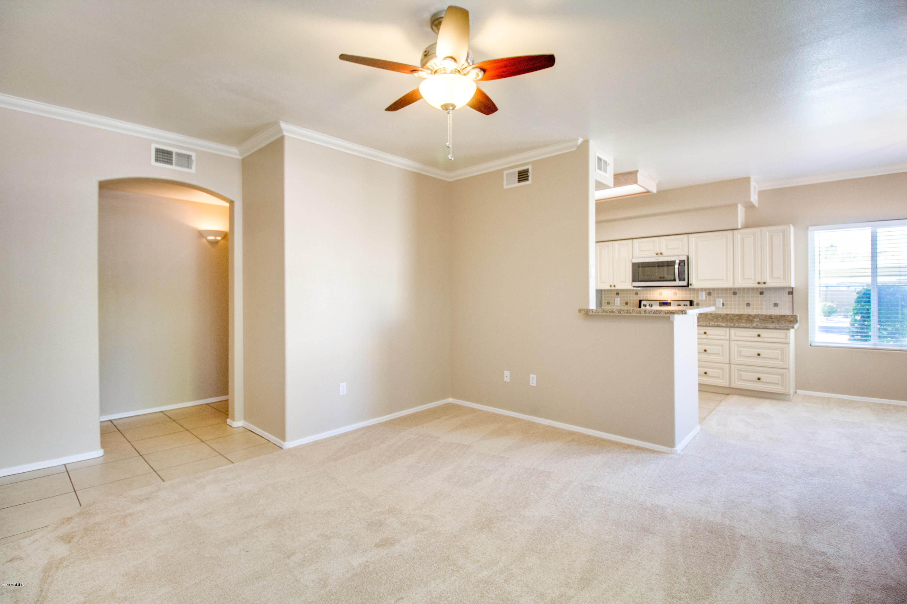 5335 E SHEA Boulevard 1051