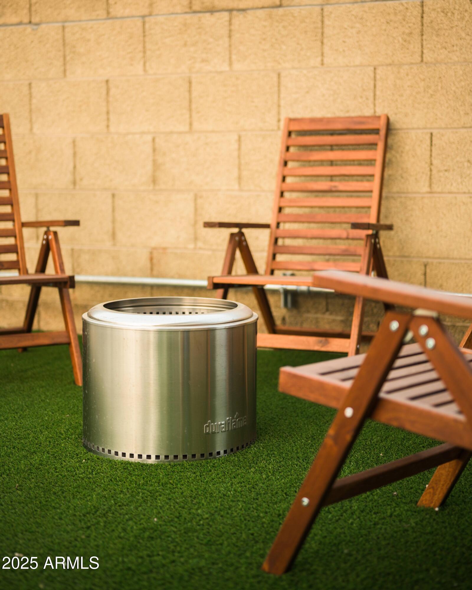 8740 E MULBERRY Street