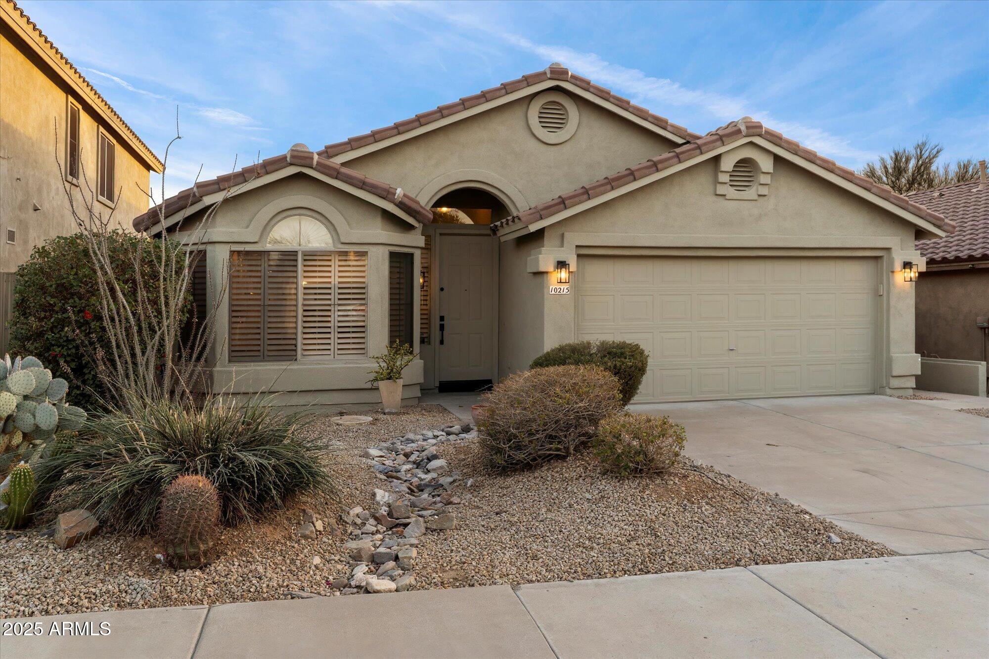 10215 E HILLERY Drive