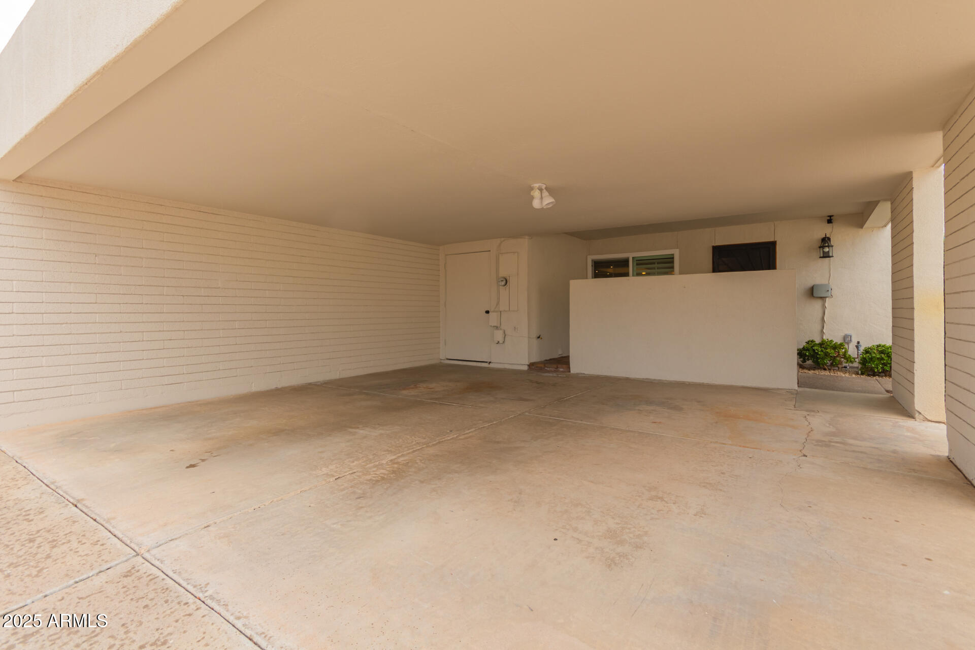 8749 E Via de Sereno